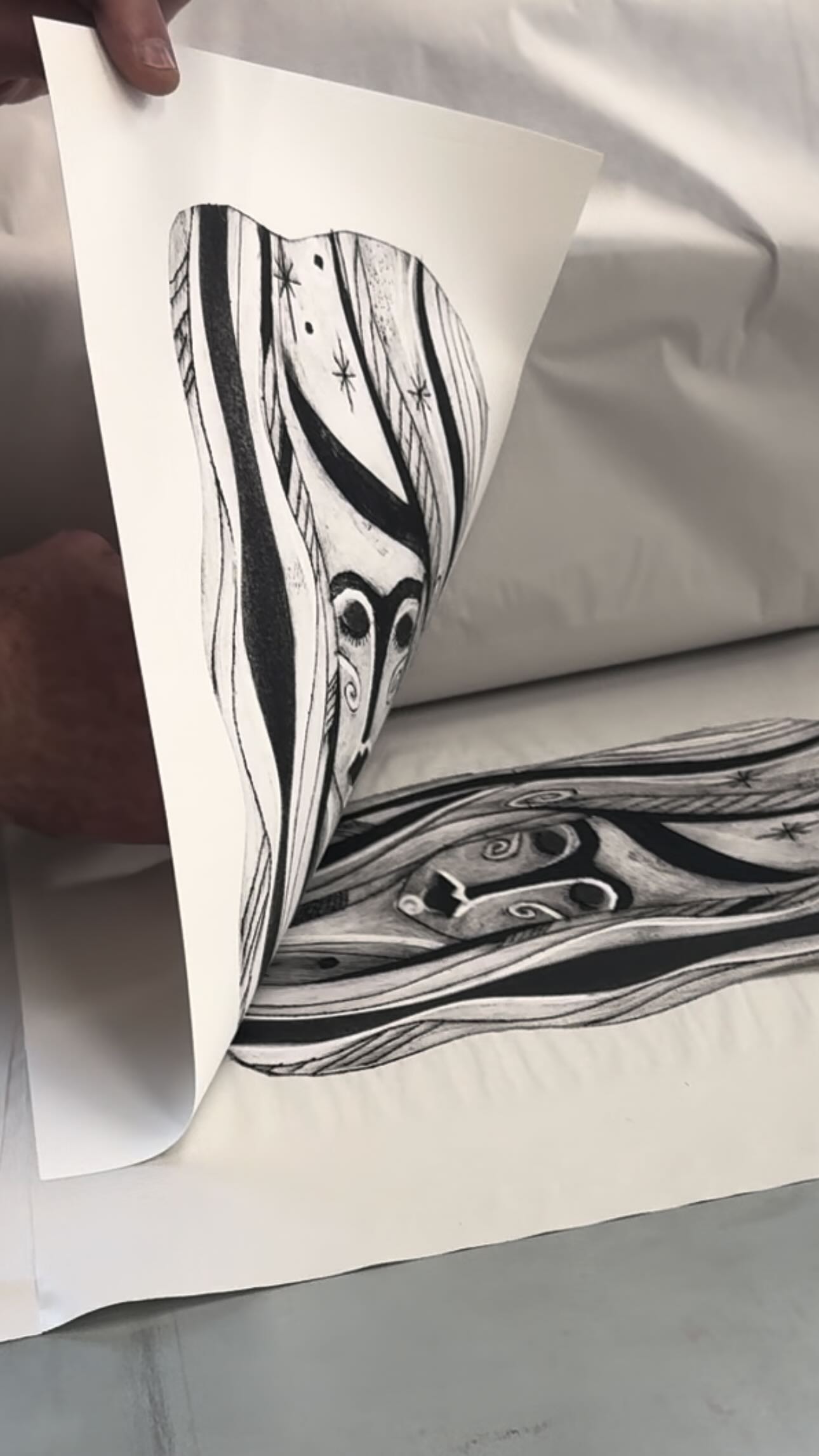 #NewObsessionActivated 🙌 Who knew printmaking was so flipping rewarding!!! I’m obsessed!!! Our second weekend on the Defining Practice Course at @newlynartschool has seen us etching into dry point and getting familiar with words like scrimming and ‘Tone’ and me scouring eBay for one of those magical mangle machines with the spinny handle so I can do this in my own studio all day everyday!!! (Note to Santa… I know what I want for Christmas 🤔) #newlynartschool #newlynschoolofart #printmaking #printmakingart #printmakersofinstagram #printmaker #drypoint #drypointetching #drypointprint #artschool #neverstoplearning #wildwomanart