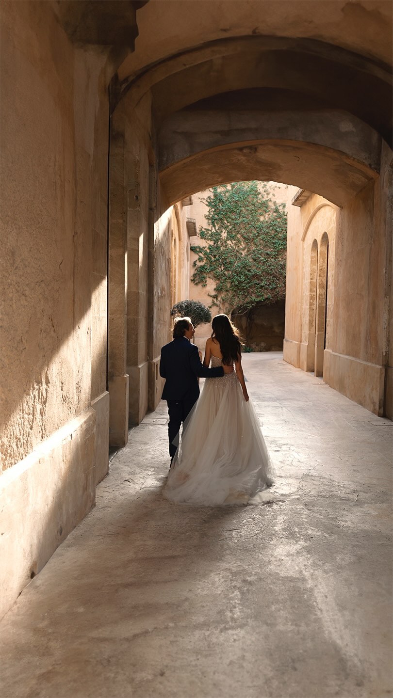 Amidst the noise of societal expectations, he patiently waited for the one who truly resonated with his heart. Love knows no rush, and Salvatore and Kylie’s unfolded in its own perfect time.
The amazing team who we can’t wait to work with again:
Venue @cap_rocat
Photographers @chrisandruth
Planner @julie_julia_weddings
Deco @ars_festum
Musicians @switeduo
Sax @norbertfimpel
Drone @upic_studio