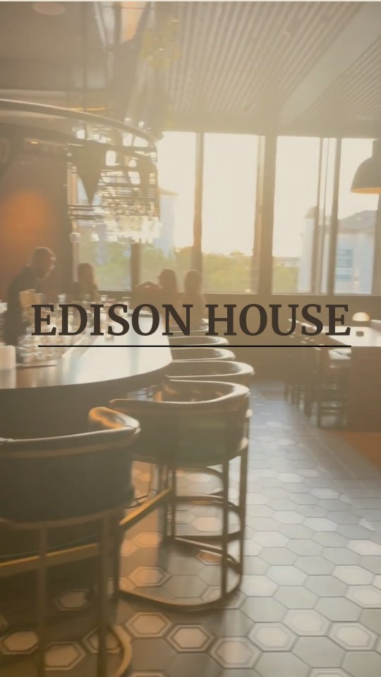 Exclusively Modern ✨
Looking for a venue that has a modern and chill vibe? @edisonhouseslc is for you! While Edison House operates as an exclusive members only club, anyone can reserve this space for private events. With everything from relaxing lounges to large open spaces, you and your guests are sure to feel comfortable.
Perfect For:
📍Receptions
📍Rehearsal Dinners
📍Product Launches
📍Team Parties
📍After Parties
📍 and More!
#modernvenue #utaheventplanner #utaheventvenue #celebrate #corporateevents #productlaunch #reception #chillvibes #classy #rooftop