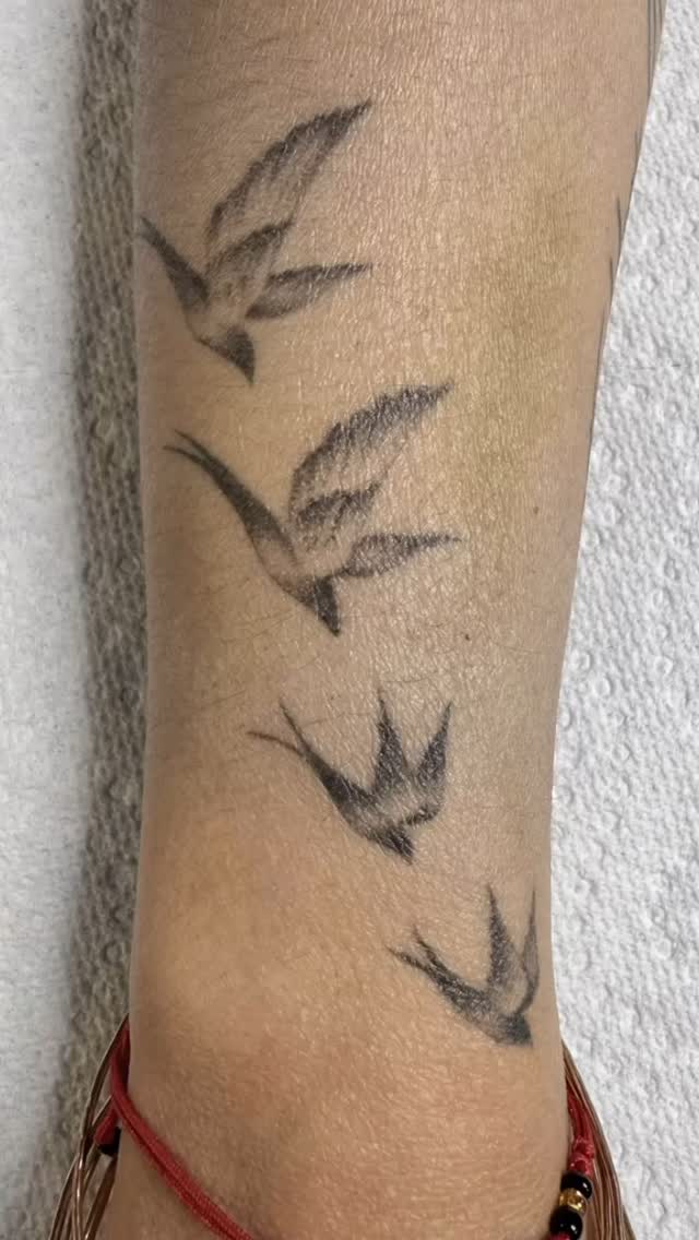 Healed and settled by @dcardonatattoos for appointments TEXT: 305-710-8413
#finelinetattooing #finelinetattoo #minimalisttattoo #minimalisttattoos #finelinetattoos #kendalltattoos