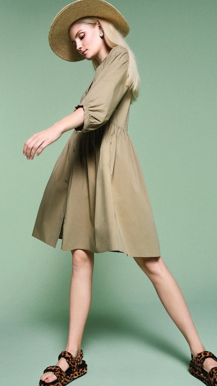 𝚂𝚃𝙸𝙻𝚅𝙾𝙻𝙻. 𝙴𝙸𝙽𝙵𝙰𝙲𝙷. 𝙻𝚄𝙵𝚃𝙸𝙶. 👗☀️
#zeitfürkleider #cartoonfashion #casualstyle #sommerkleider #stilvollunterwegs