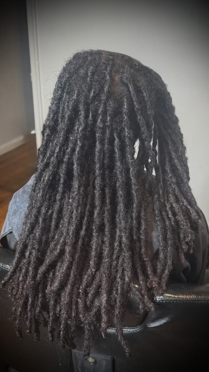 Retwist Any Style
Style: Creative Style
Book your Retwist with @aonya_yourstylist
www.royal beauty.supply
#indyloctician #locstylesforwomen #locsforkids #healthylocs