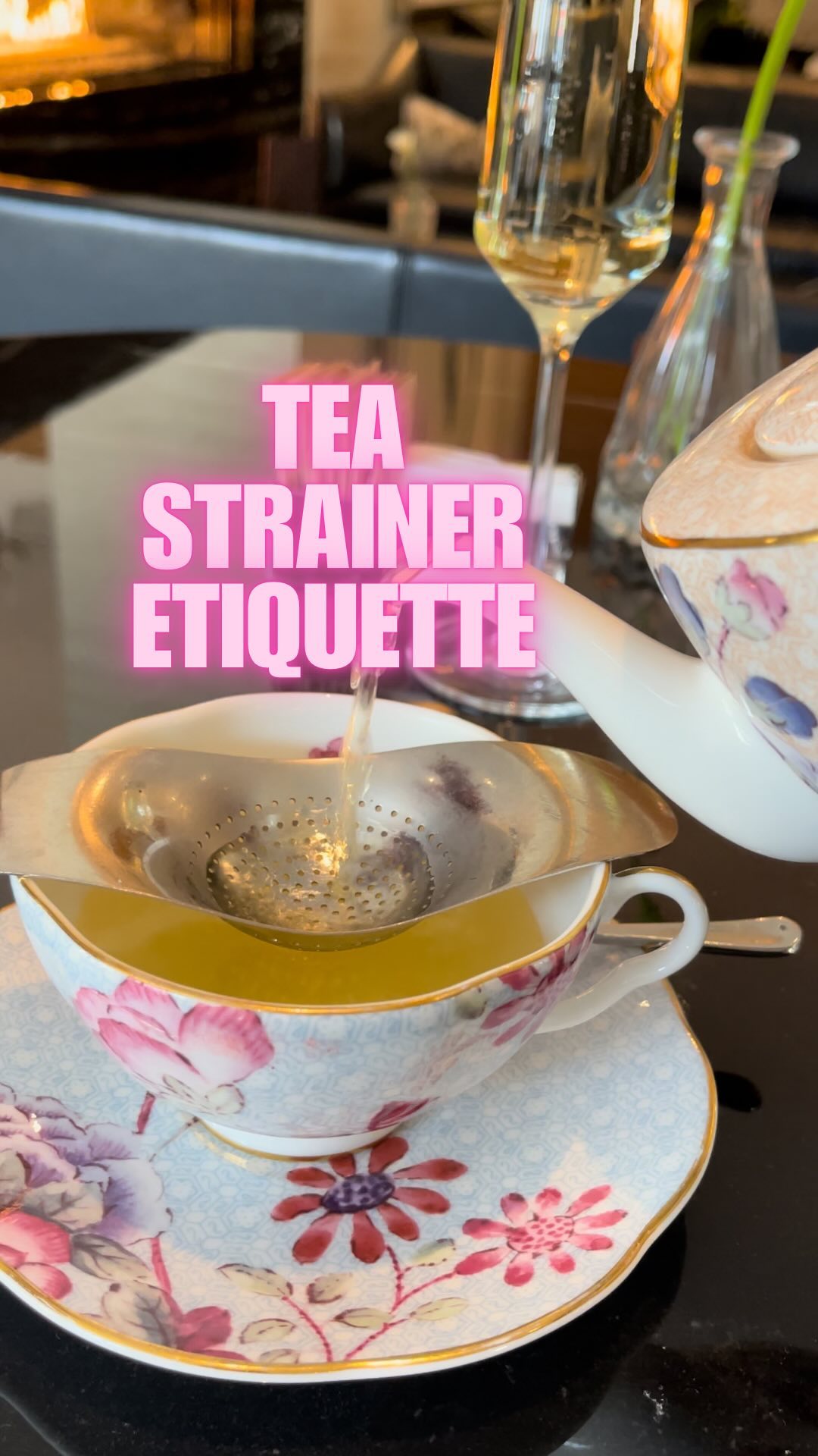 ✨There’s something timeless about a proper cup of tea. ☕
✨When using a tea strainer at afternoon tea, pour gently, hold it steady over the cup, and remove it without dripping.
✨These small details of afternoon tea etiquette and proper tea service make all the difference.
•
#AfternoonTeaEtiquette
#TeaPouring
#DiningEtiquette
#TeaLovers
#SocialEtiquette