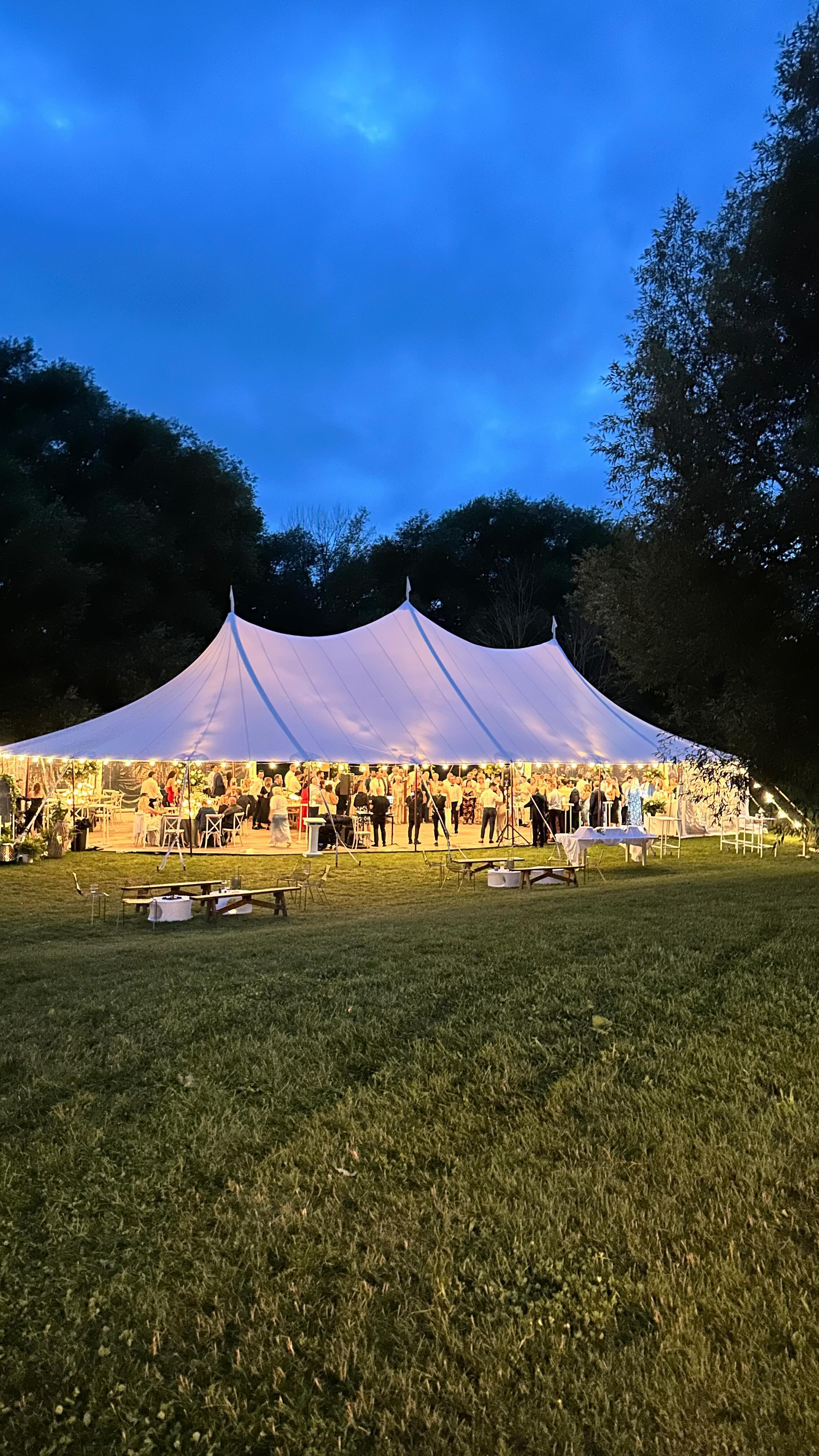 No matter what Mother Nature has in store, your day will be THE BEST DAY EVER.
Congratulations H+J! We Love You!
Special Thanks goes out to this incredible team for rallying to make all H+J’s wedding dream come true!
Venue: @georgianhills
Floral: @artinbloem
Catering: @brucewinebar
Photo/ Video: @dml.films
HMUA: @muabylee & @urbanhairspa
Music: @evolvedent & @shawnsteinhart
Rentals: @guelphtents @honeypot.rentals @happenings.party.rentals @divinefurniturerental
Graphic Design: @kreativeco.ca
Officiant: #jennduffofficiant