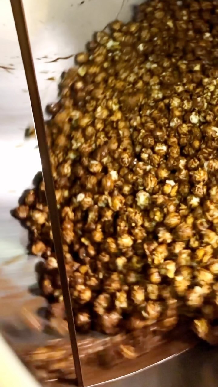 Get ready to see ZAZ in action! Check out the behind-the-scenes magic as we bring ZAZ to life during production! Stay tuned for a journey filled with chocolatey goodness, flavor explosions, and top-notch excellence. π #ZAZ #Production #ZAZSnacks #PlantBased #Chocolate #BehindTheScenes