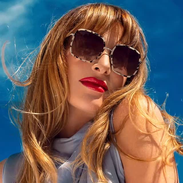 Caron Eyewear
Style and grace
#caroneyewear #opticians #independentopticians #eyewear #CaronEyewearStyle