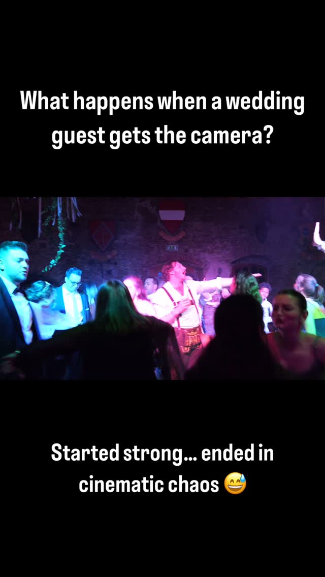 What happens when I hand my camera to a wedding guest? 🎥🤵📸
The beginning: surprisingly solid. 💪✨
The end: artistic chaos with motion blur. 😵💫🎞️🤣
Was passiert, wenn ich einem Hochzeitsgast meine Kamera in die Hand drücke? 🎥💒📷
Der Anfang: überraschend gut. 😎👏
Das Ende: künstlerisches Chaos mit Bewegungsunschärfe. 🌀📉😂
#🎬 #weddingreel #kamerafail #behindthescenes #hochzeit2025 #videofail #reallife #funnyvideo #weddingguest #instareel #chaosmitstil #reelcomedy