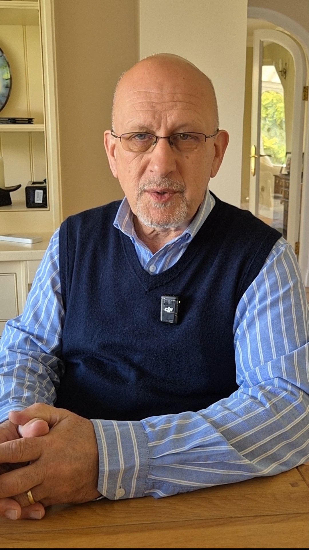 Ian talking about why Arriving in Style is different
#WeddingGoals #LuxuryRide #ArrivingInStyle #GoldenClassicCars #SayIDoInStyle #ReserveNow