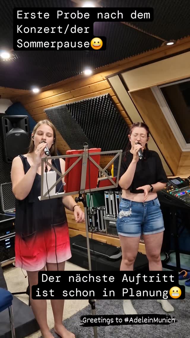 Unsere erste Probe nach dem großen Konzert und unserer Sommerpause🙂
Wir können es noch💪🏽
Der nächste Auftritt ist bereits in Planung. Zur Feier der Probe und natürlich auch von #adeleinmunich gab es eine Runde 'Easy on me'.
#easyonme #easyonmecover #adeleacapellacover #adelecover