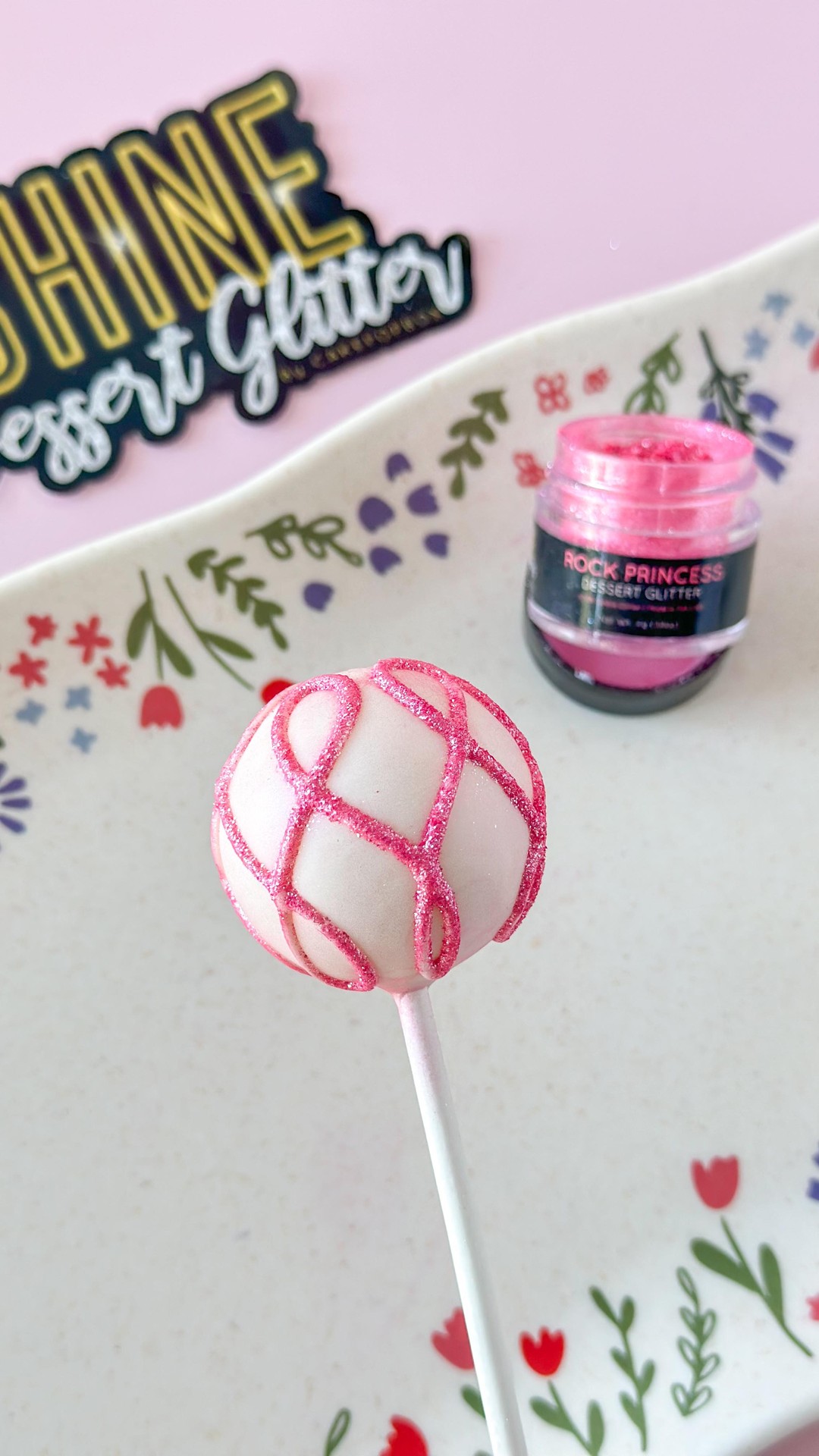 Craft beautiful, sparkling designs with Shine Dessert Glitter! Just drizzle, apply glitter, let your chocolate dry, and gently dust off. 💫
Shop now at www.shinedessertglitter.com!
#EdibleGlitter #ShineDessertGlitter #CakePops