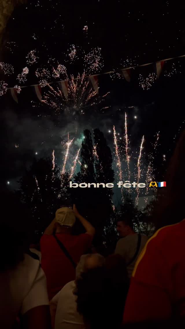 bonne fête d’indépendance (et bon 500ème post à moi 😄) 💙🤍❤️
.
.
.
#mulhouse #jaimemulhouse #mulhouseville #moneteamulhouse #mulhousebouge #feuxdartifice #fireworks #14juillet #fetedindependance #bastilleday #france #lifeinfrance #fete #frenchindependanceday #uneboucheeaday