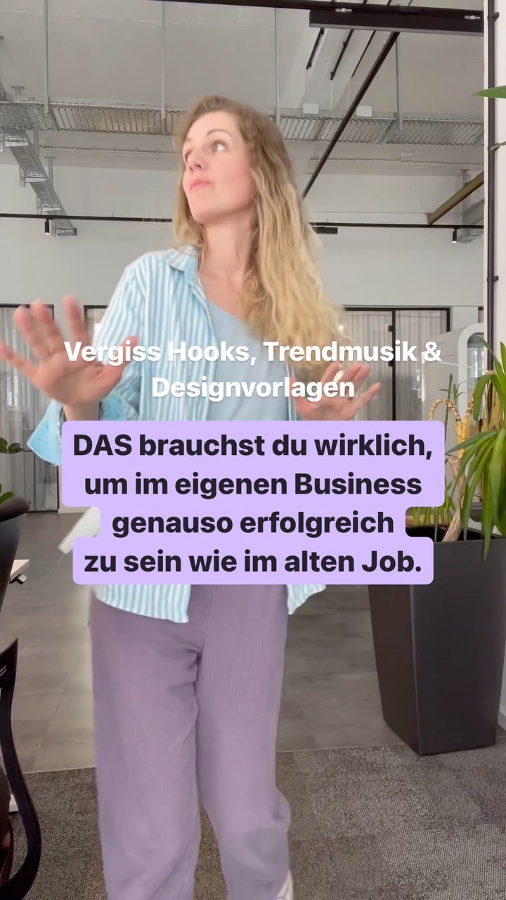 𝙃𝙖𝙨𝙩 𝙙𝙪 𝙙𝙖𝙨 𝙣𝙞𝙘𝙝𝙩 𝙫𝙤𝙣 𝘼𝙣𝙛𝙖𝙣𝙜 𝙖𝙣 𝙖𝙪𝙛 𝙙𝙚𝙢 𝙕𝙚𝙩𝙩𝙚𝙡 𝙬𝙞𝙧𝙙’𝙨 𝙨𝙘𝙝𝙬𝙚𝙧.
(Psst! Abonniere direkt meinen Kanal, hier geht’s die nächsten Tage echt rund!)
Meistens ist es doch so: Man startet auf Social Media und denkt sich YEAH – jetzt geht’s los! 🥳
Nach endlosen Postings und vielen Nerven später: wenig kaufkräftige Follower
& Insta nutzt man hauptsächlich nur noch, um selbst irgendwelchen Gurus zu folgen.
Die predigen von viralen HOOKS, B-ROLLS, TRENDING SOUNDS… 🙌
Das befolgst du alles und das klappt auch irgendwie. Du generierst ein Haufen Views, aber kaufkräftige Kundinnen musst du mit der Lupe suchen. 🔍
Und das ist auch wirklich überhaupt nicht verwunderlich.
Mit den meisten Vorlagen generierst du zwar Aufmerksamkeit, aber wenn du diese nicht zielsicher auf deine Wunschkundinnen anpasst, folgt dir halt einfach mal irgendwer.
Du musst ganz ganz ganz genau im Detail wissen und anwenden:
🍦Auf was reagieren meine Wunschkunden den am meisten im Content
🍰 Mit welchen Aussagen treffe ich ihren Nerv, damit sie auf mich aufmerksam werden & mir unbedingt folgen wollen.
🍭 Was muss ich schreiben, damit sie wirklich reagieren und klicken.
Denn wenn du das herausgearbeitet hast, wird die Frage nach Contenterstellung überhaupt kein Thema mehr für dich sein.
Setz dich ein paar Stunden auf den Poppes und mache die Basisarbeit.
I promise es lohnt sich, danach wirst du SO unfassbar mehr Klarheit, Motivationsschübe und Umsetzungsenergie haben. Es gibt gar keine Alternative, als damit erfolgreich zu werden.
#positionierung #onlinebusiness #businessaufbau #coachingfuerfrauen