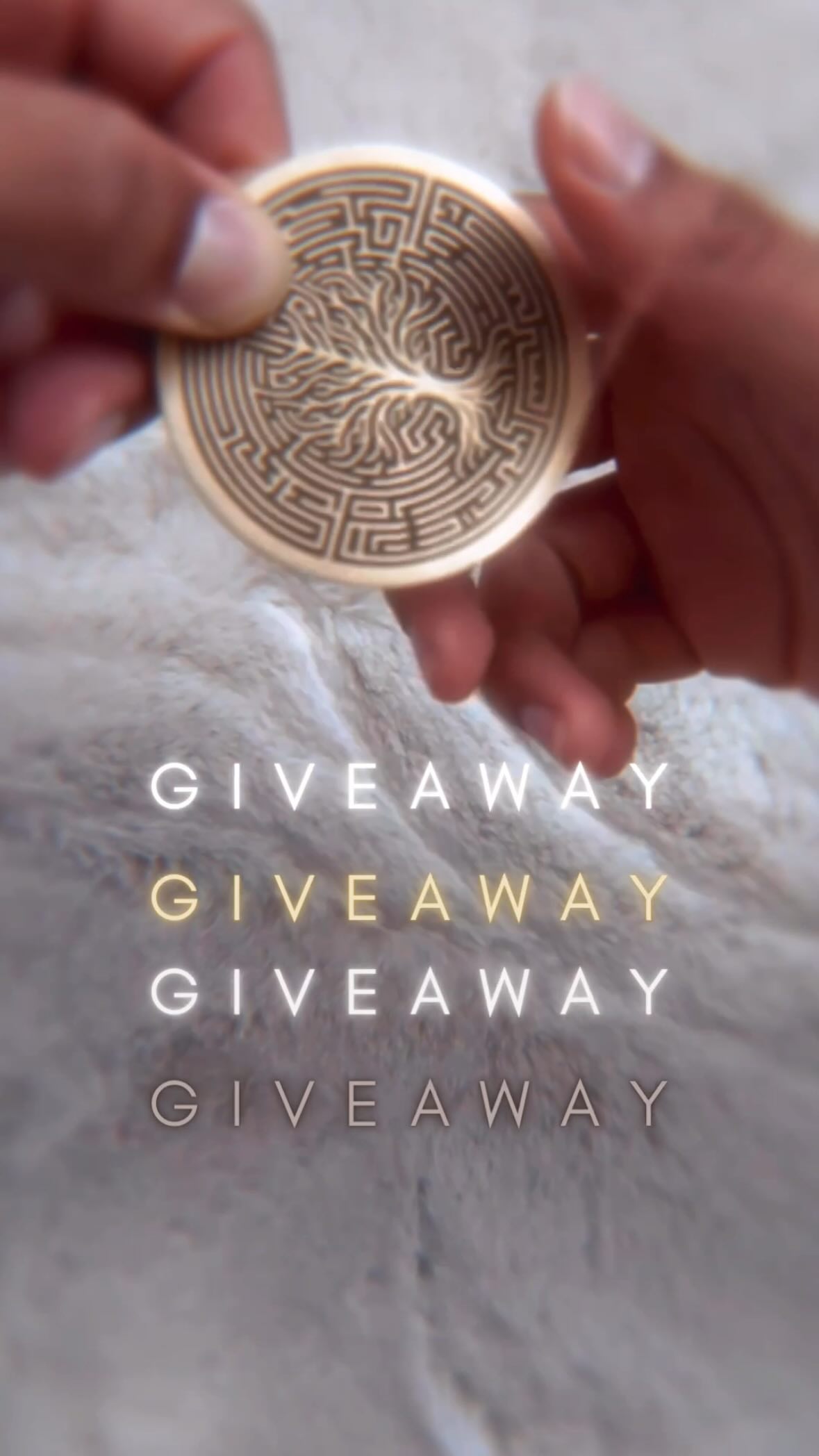 The gift of healing..
Misschien een heel uniek cadeau voor het einde van het jaar?
Ik geef met heel veel liefde een fysieke munt weg, die je kunt inleveren voor een privé psilocybine ceremonie bij Saralouna Ceremonies t.w.v. €500 euro.
Hoe doe je mee?
1. Volg Saralouna Ceremonies op Instagram.
2. Like deze post en tag je genomineerde(n) in de comments en vertel kort waarom zij deze helende ervaring verdienen.
3. Deel deze giveaway in je Instagram story en vergeet niet om je nominee & Saralouna ceremonies te taggen en gebruik de hashtag #saralouna
📅 Op 1 zondag december wordt de winnaar van de munt bekendgemaakt.
Let’s find out who’s calling it is ..
Ik gun het jullie allemaal 🤍✨
Saralouna
.
.
#giveaway #winactie #liefde #love #healing #ceremony #ceremonie #cacao #spiritueel #saralouna #rotterdam #amsterdam #denhaag #nederland #muziek #kunst #art #kunst #followforfollowback #engagement #friends #healing