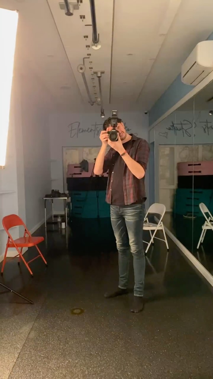 We recently wrapped up a professional staff photoshoot for Ashford-based physiotherapy clinic Astra Health!
What a great way to kickstart 2024! 🙌🏻
The Astra Health team contacted us because they needed a brand new website designed from scratch. And as part of this huge project, they also wanted new headshots to appear under the ‘team’ and ‘about us’ tabs.
Straight out the camera, the pictures looked amazing, so well done to the team! 👊🏻
The website is now live and I can’t wait to hear what you think about it!
- - - - - - - - - - - - - - - - -
Like what you see? Book your professional photoshoot now! We specialise in:
📸 Portraits
🏬 Real Estate
🤰 Maternity
💍 Weddings
👶🏻 Newborn
Get in touch today, I would love to help you out!
- - - - - - - - - - - - - - - - -