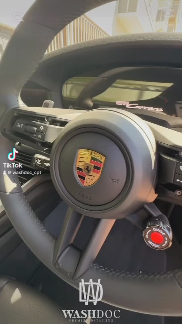 Fresh off the showroom floor and looking flawless. This brand new Porsche 911 got the clean it deserves.
#WASHDOC #Porsche911 #BrandNewBeauty #CleanAndClassic #DetailingExcellence #capcut