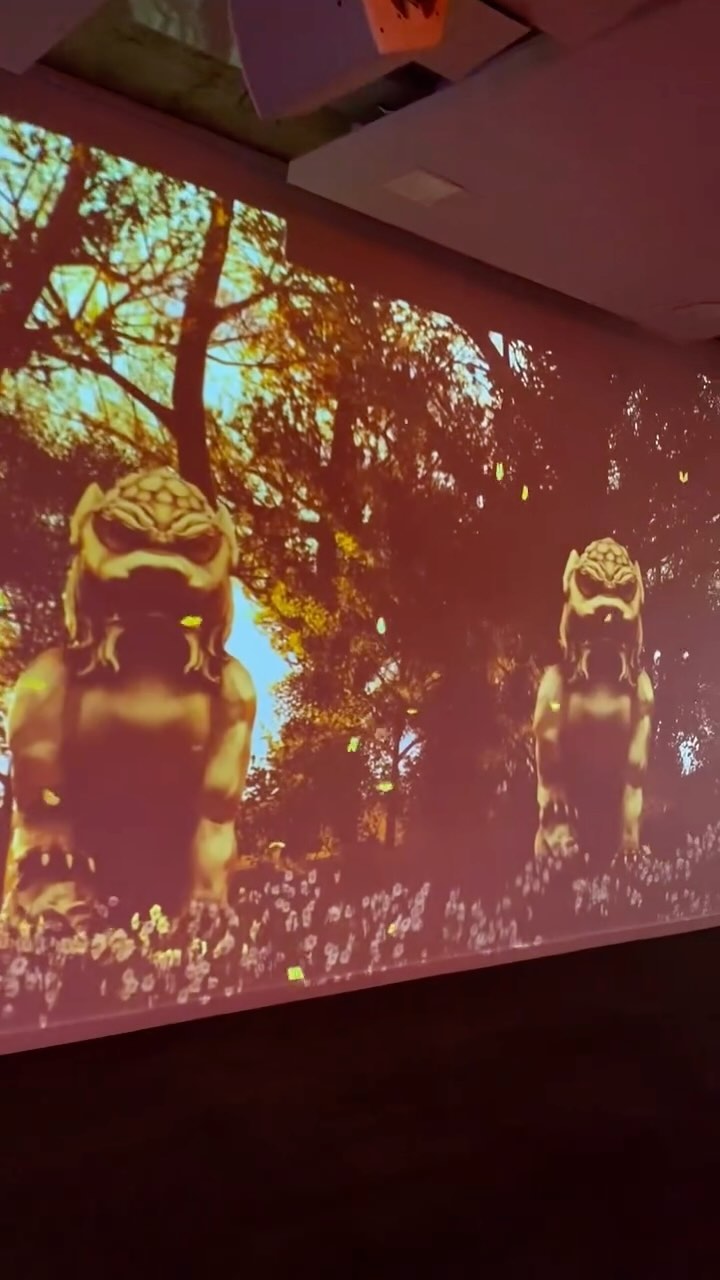 Vidéo mapping immersif à plat, entièrement conçu en 3D pour plus de réalisme. Nature et temples pour plus de sérénité et faire oublier un lieu neutre contemporain. #videomapping #videomapping3d #mappingevent #eventinspiration #immersiveexperience #eventinparis #c4d #poteletchabot