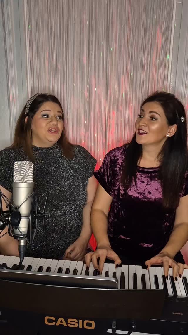 Happy birthday to my sister đŸđ„â€ïž @fofatsartsidze đ„°đđ€©
.
.
.
.
.
.
.
#youaremysunshine #InstaMusic #singers #singersofinstagram #sisters #family #duo #schwester #arrangement #love #georgiansingers #instagood #reels #art #musicislife #annamoog #fofatsartsidze