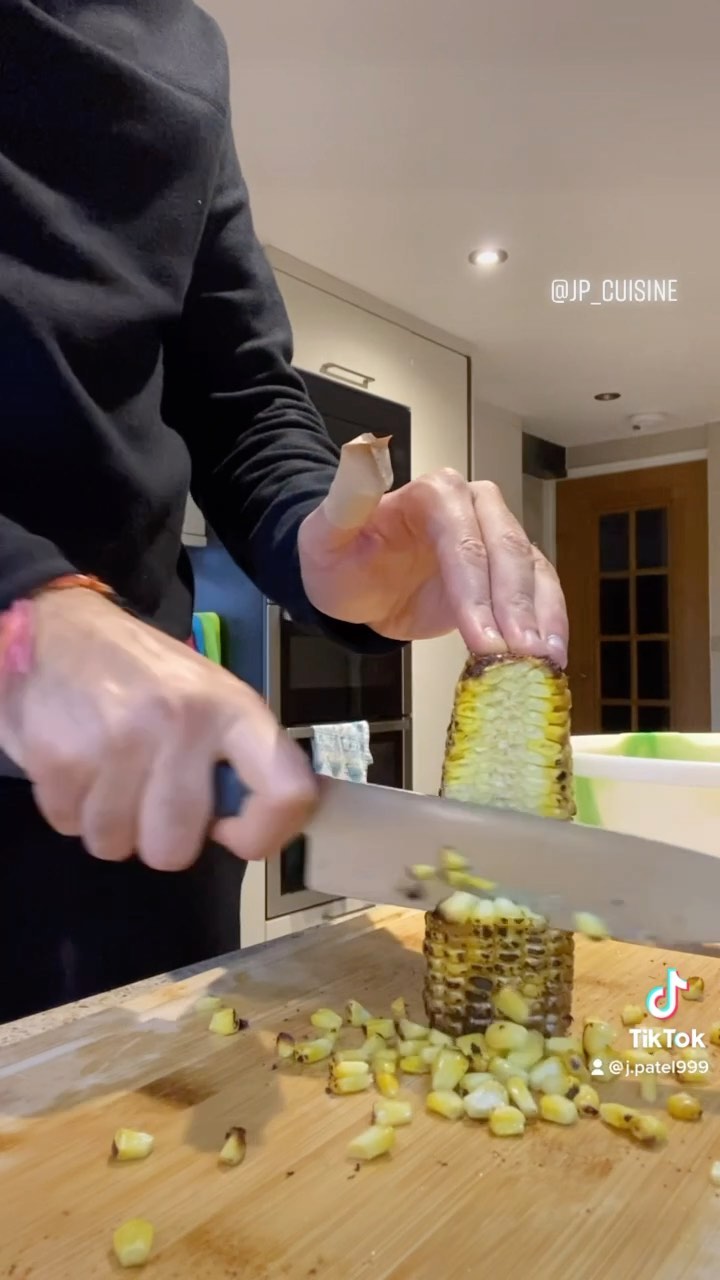 MANGO + CORN SALSA 🇲🇽 RECIPE IN TACO TUESDAY POST
————————————
Wasn’t able to post full video but check it out on my highlights 💪🏽
————————————
#mexican #salsa #fyp #foodie #cooking #easyrecipes #mango #corn #yummy #instafood #instadaily #eatwell #goodvibes #tiktok