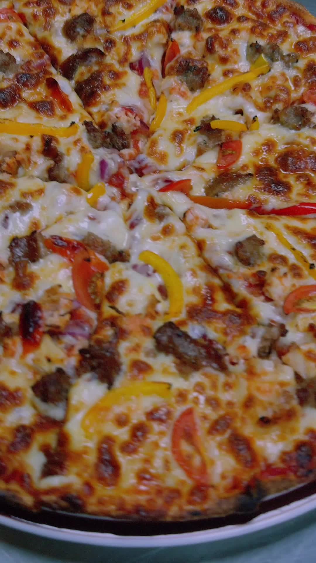 Three meats, one pizza.... Ground Beef, Pulled Chicken and Lamb Sausage ๐