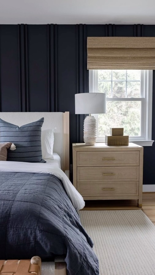 Layers of texture are always a good way to layer in the cozy! #cozybedroom #cozycozy #texturelove