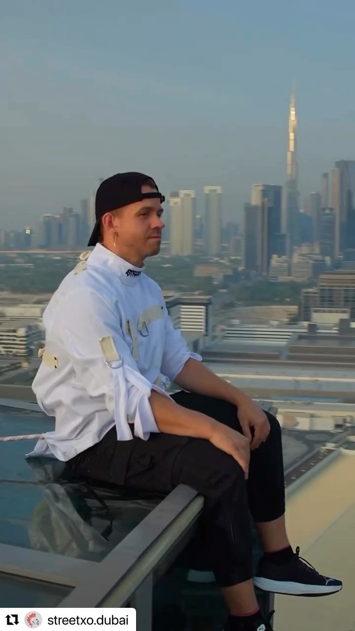 We took Michelin Star Dabiz Muñoz and his rebellious Street XO spirit to the edge—literally! Watch him walk the cantilever of the iconic One Za’abeel in Dubai, elevating the art of food to daring new heights. This is more than just a stunt; it’s the perfect blend of adventure and gastronomy. 🎥💥
Thanks @dabizdiverxo for your professionalism and making the world a bit cooler!
Filmed by Prime Productions AMG, where we turn wild ideas into jaw-dropping visuals. Get ready to taste the thrill! 🌍✨
Director: @gblaksley
Drone work: @choppershoot
#primeproductionsamg #StreetXO #DabizMuñoz #OneZaabeel #CulinaryRevolution #FoodStunts #EpicViews #DubaiMagic #FilmmakingLegends
