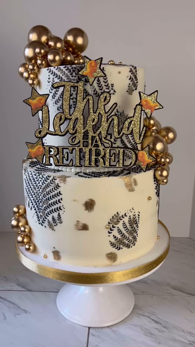 Today’s adventure…retirement cake! Can you guess the company?? 🤔
Put your guess in the comments!
#snarkysweetcakechick #customcakesarvada #retirementcakes