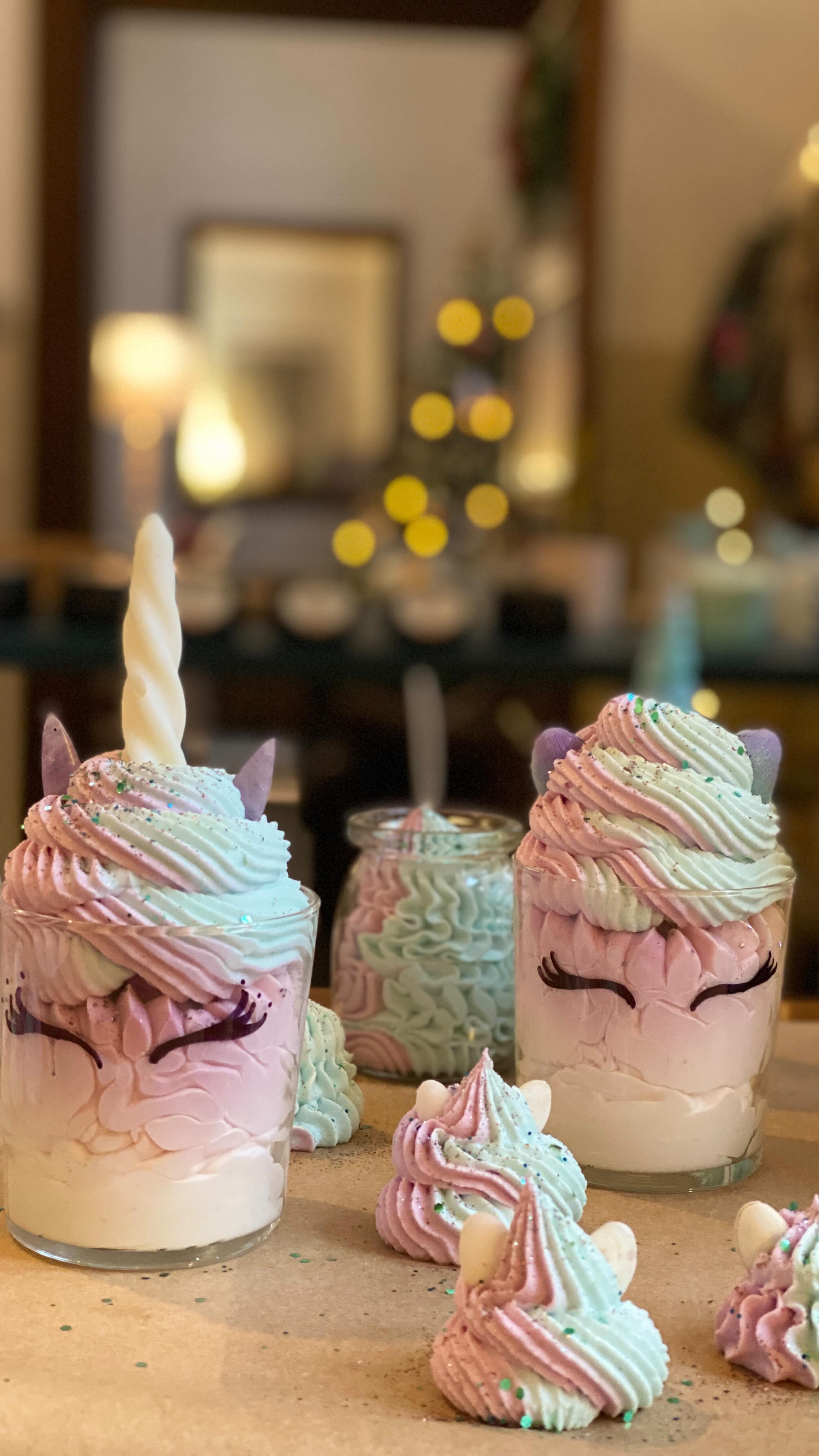 Ma thérapie 🕯️💫🥰
Je partage tous mes coulisses et astuces de création dans ma formation en ligne en bio 🫶
N’hésite pas si tu as des questions sur les tutoriels 👌
Et surtout, si tu crées, amuse-toi 💫
#bougieartisanaleparfumée #bougiegourmande #artisancirier #creatricebougie #candlebusiness #bougieparfumee #diyhomedecor #chantillycream
#candlemaker #candlemaking #tutorielbougie #fondantsparfumés #creatricebougie #doityourselfideas