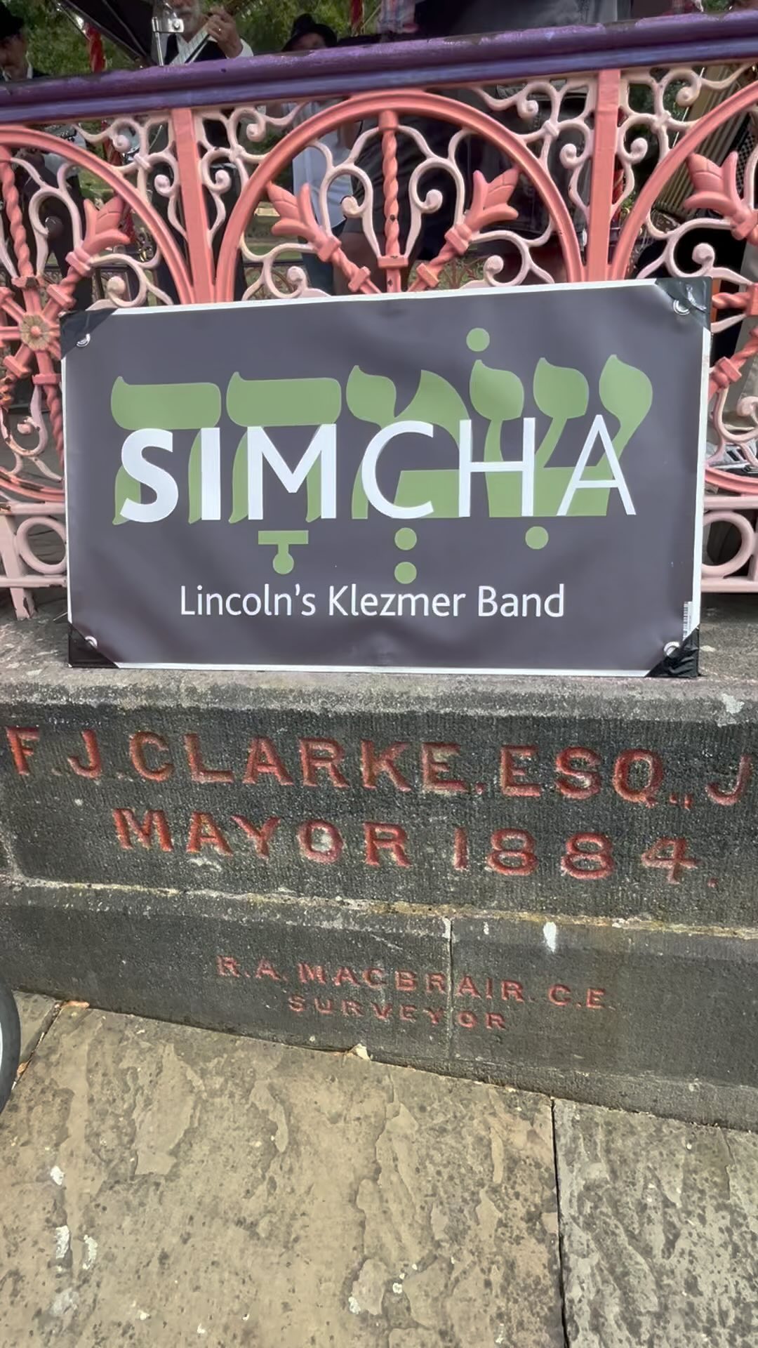 The joy of getting up close to my favourite Lincoln band ✨💃🏽