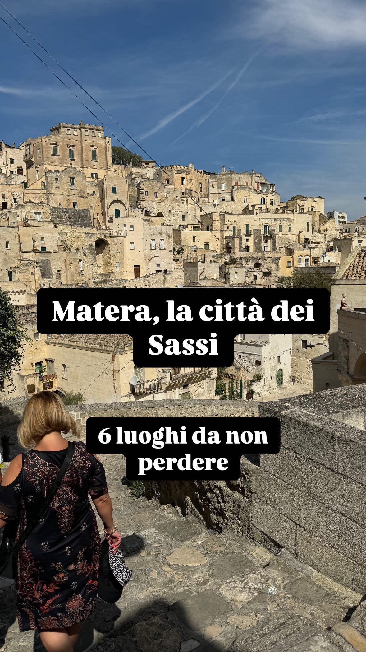 Se stai programmando un viaggio in una delle città più affascinanti d’Italia, ti porto alla scoperta di Matera, Patrimonio dell’Umanità UNESCO e set cinematografico di film iconici 📽️
📍Luoghi da visitare:
1️⃣Sasso Barisano partendo da piazza del Sedile. Questa piazza divide le due zone della città
2️⃣Passeggiata lungo via Madonna delle Virtù che ti permetterà di ammirare le case
3️⃣Chiesa Rupestre di Sant’Antonio Abate con Eustachio che ti intrattiene con musica e racconti sul passato di Matera
4️⃣La casa grotta con gli artigiani che fabbricano i famosi cucù
5️⃣Il Belvedere Cattedrale, un’ampia balconata che si trova davanti alla Cattedrale della Madonna della Bruna, nel punto più alto di Matera
6️⃣Sasso Caveoso, la parte più antica che racchiude la storia architettonica e sociale della città
Qualche consiglio utile:
🥵Evita le ore più calde del giorno
👟Scarpe e vestiti comodi per girare
🗺️Prenota un piccolo tour, ti aiuterà a scoprire le storie e le curiosità nascoste in questa incredibile città
E ora dimmi… cosa stai aspettando a fare le valigie e partire per Matera? 🧳✨
Lascia un ❤️ se questa città ti ha conquistato e tagga chi vorresti portare con te in questa avventura!
Matera
6 luoghi da non perdere
#matera #sassidimatera #italygram #italiansummer #materaitaly #traveleithiais #travelblogger