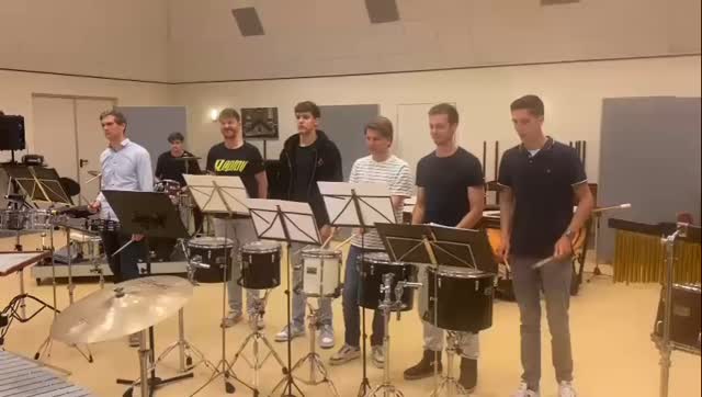De slagwerkgroep is volop aan het repeteren voor het Zomeravondconcert! Dit en nog veel meer - 28 Juni op het kerkplein in Wanroij! (Aanvang 20.30)🎶🥁