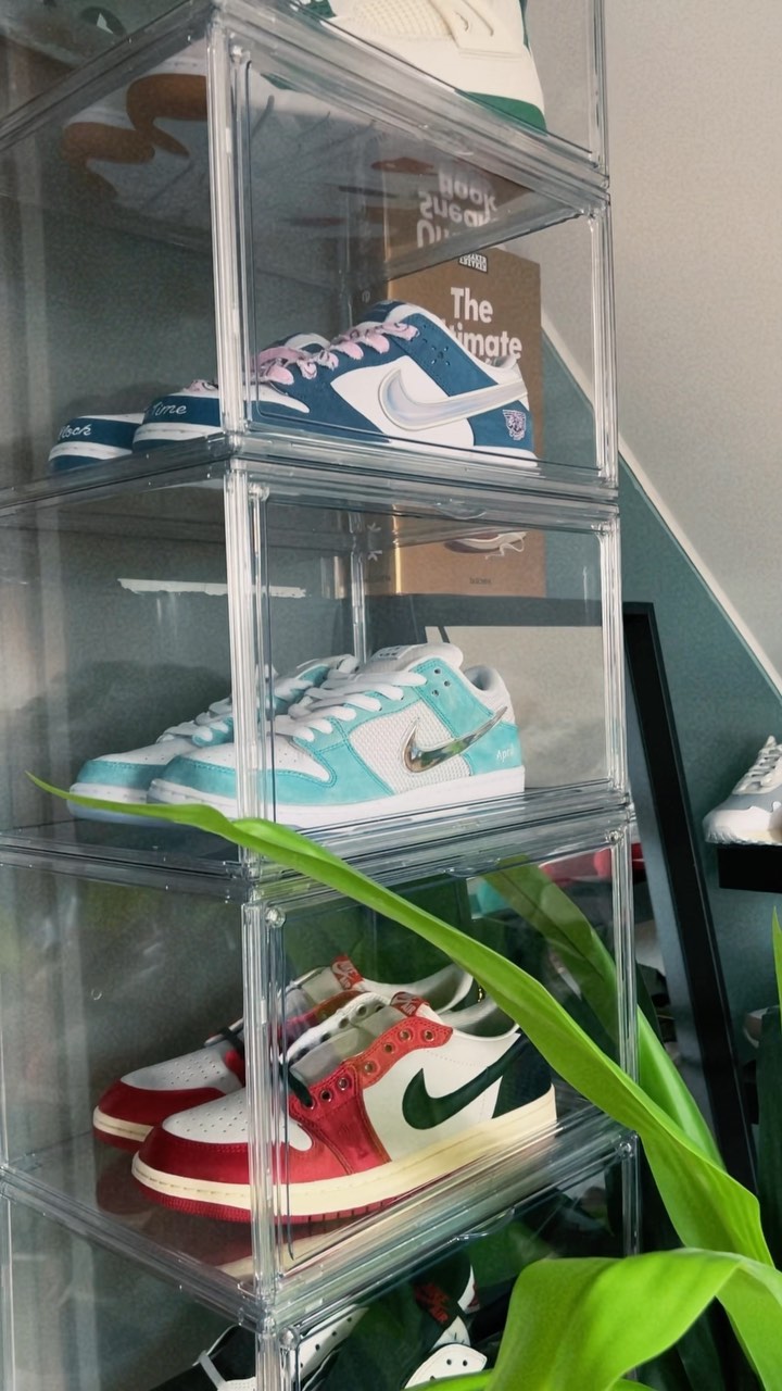 Some of @tragusino collection displayed and protected 🙌🏻💎
head over to www.diamonddisplays.co.uk to get your 360° display boxes 💎
#hypebeastkicks #thesolesupplier #offspringhqcommunity #snkrskickcheck #sneakerhead #footlockereu #sneakerreel #trendingreels #reeltrending #reeltime #reelsinstagram #reelitfeelit #smallbusiness #reelgood #reelsinsta #explore #reelsdaily #reelsinsta #instareels #reelsviral #reelstrending #reelstrend #reeltrends #sneakerevent #shoestorage #insock #displayboxes #sb #nikesb #nike