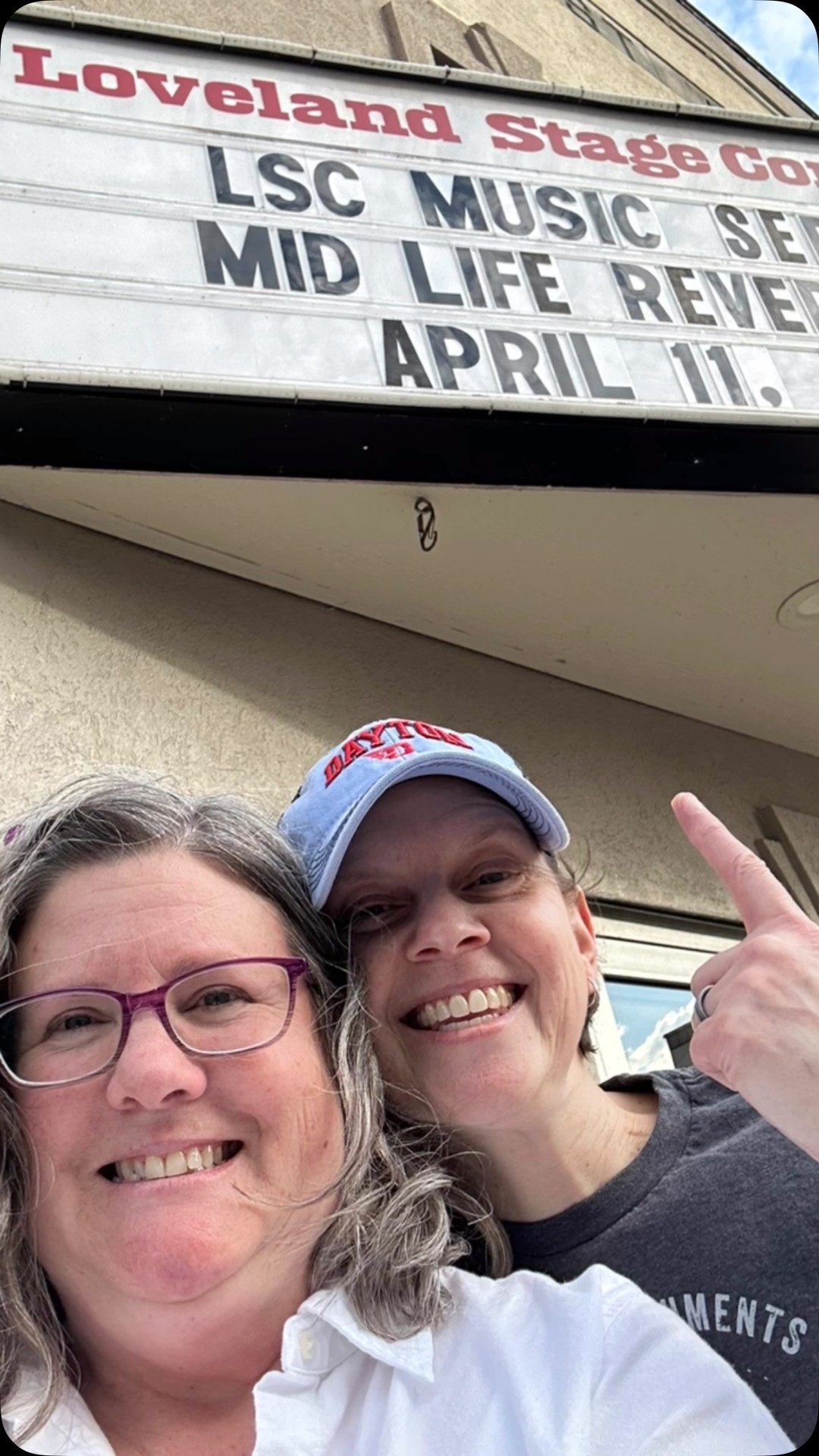 This night was the peak of the #coasterride!
@amyraymusic @emilysaliers @melissa_etheridge @indigogirlsmusic Wed love to be a local opener at your show in Cincinnati!