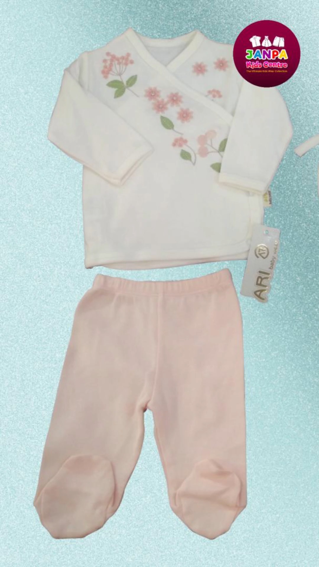 Baby and Kids overalls, jumpsuits, onesies, bodysuits, rompers and singletsuits at JANPA Kids Centre. We are the ultimate kids/children's clothing store.
For Orders & Inquiries, Call / WhatsApp us on +256756981035 / +256772461216
.
.
.
#janpakidscentre #childrenswear #kidswear #babywear #onesies #jumpsuits #bodysuits
#ChildrensFashion #overalls #jeans #shirts #shorts #sweaters #dress #kidsfashion #kampala #uganda