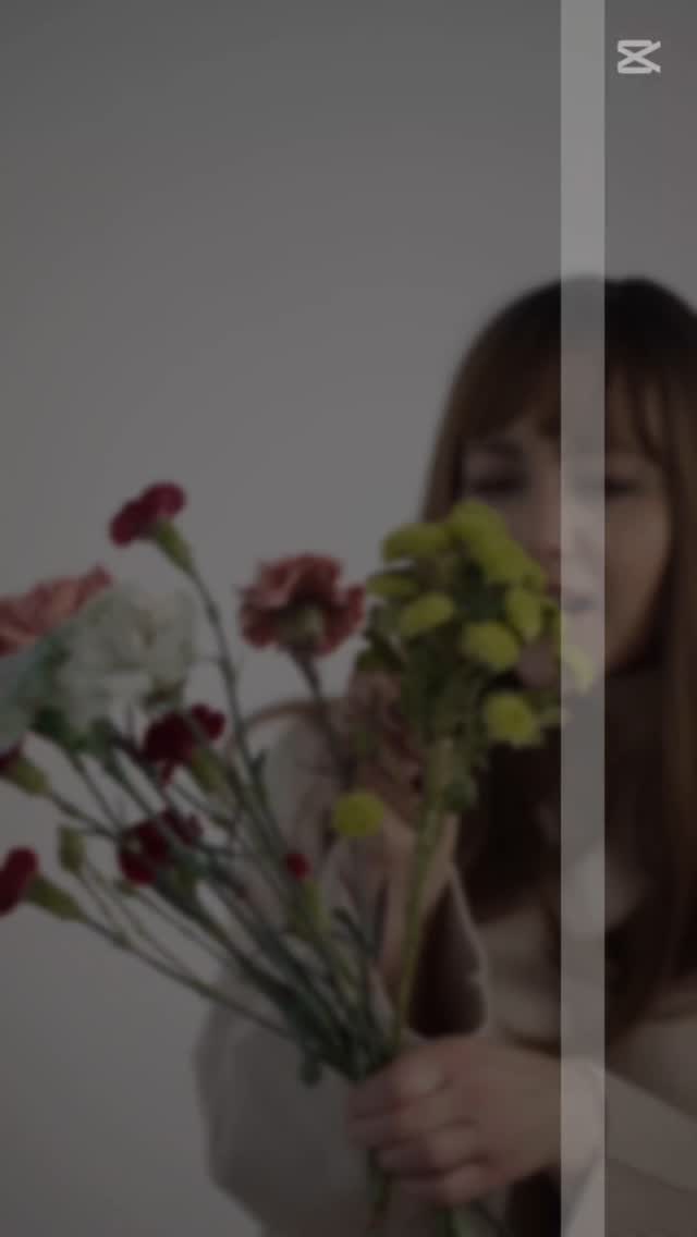 El sábado 19 de julioo se llevará a cabo en Expoflores el 2do Ecuentro de Floristas.
Descubriremos nuevas variedades de flores, podrás participar en dos seminarios llenos de conocimientos prácticos y hacer networking con floristas apasionados.
Además, tendrás la oportunidad única de asistir a la Masterclass con Giovy Buyers, Masterflorist de Charlotte.
Este año incluiremos una visita a la finca Bellaflor en puembo el lunes 21 de julio.
Todo esto solo por $75 + iva (incluye almuerzo)
Toda la información que necesitas saber la puedes encontrar en el siguiente link donde también podrás registrarte.
https://segundoencuentrofloristasecuador.framer.website/