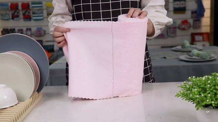✨Soowash Microfiber Rolls!✨
Elevate your cleaning with our 75ct 11.8” x 11.8” cloths that come in blue, pink, orange, yellow, or green. Perfect for sparkling countertops, kitchens, windows, cars, and so much more. Soft, lint-free, super absorbent, and reusable up to 50 times. Grab yours now on Amazon and make your home sparkle! 🏡🧼✨
#Soowash #cleaninghacks #amazon #amazonfinds #amazonhome #amazoncleaning #ecofriendly #reusable #home #homecare #cleaning #homecleaning #microfiber