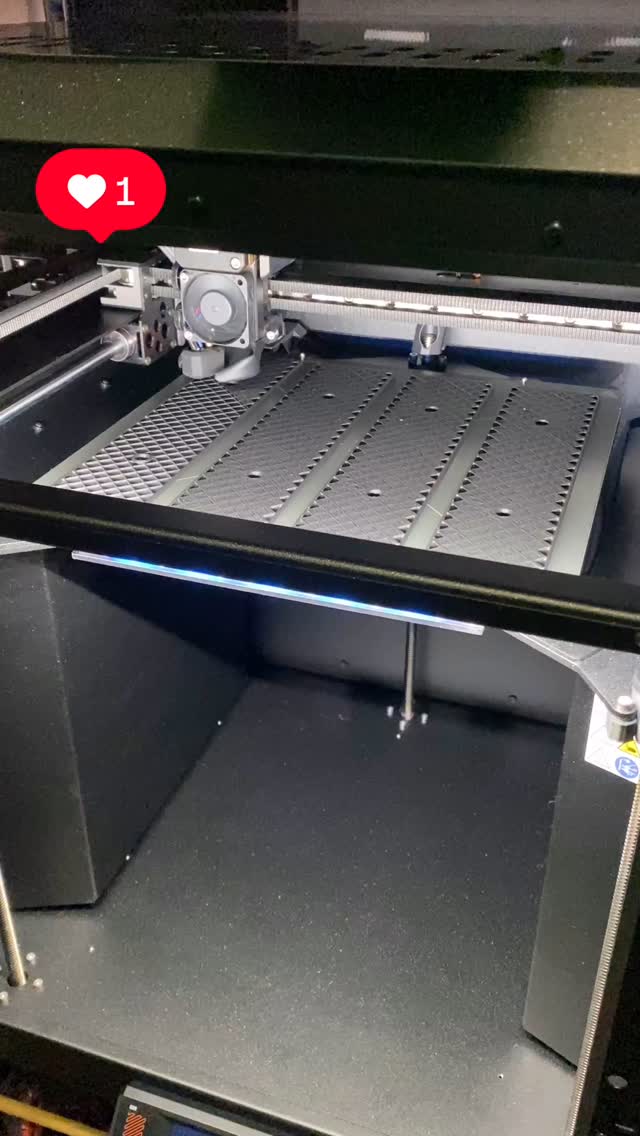 #workworkwork #3dprinting #labyrinthwuerfel #prusacoreone #black #fast