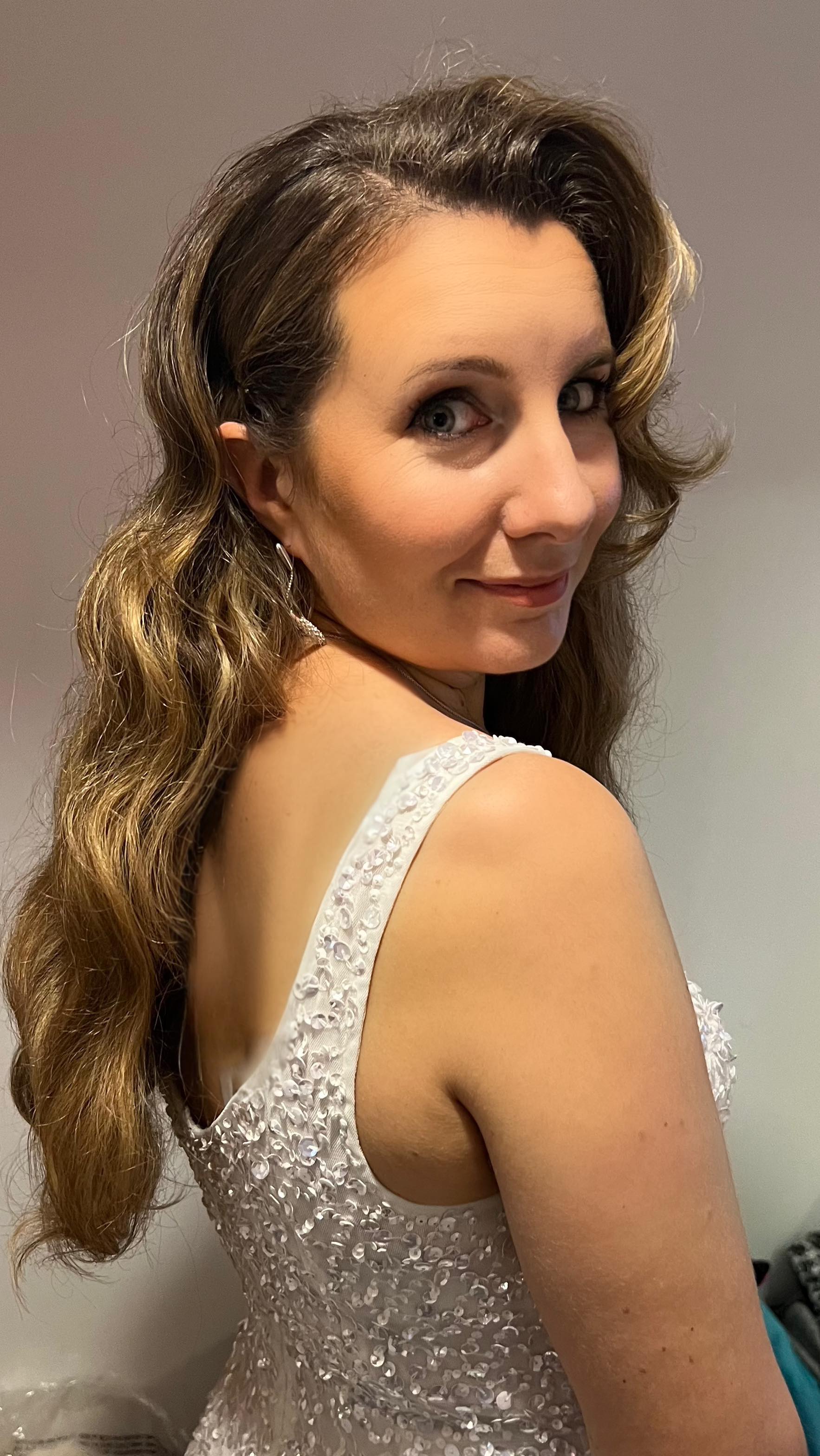 ๐๐๐ฒ ๐๐ก๐ซ๐ข๐ฌ๐ญ๐ฆ๐๐ฌ ๐๐ซ๐ข๐๐ ๐๐๐ฌ๐ข๐ ๐ฌ๐ฎ๐ซ๐ฉ๐ซ๐ข๐ฌ๐๐ ๐๐๐ฆ๐ข๐ฅ๐ฒ ๐ญ๐จ๐๐๐ฒ ๐๐ฒ ๐ ๐๐ญ๐ญ๐ข๐ง๐ ๐ฆ๐๐ซ๐ซ๐ข๐๐!๐
โจ๐ผ ๐ค๐๐ ๐ ๐ โ๐๐๐๐ข๐๐๐ ๐ก๐ โ๐๐ฃ๐ ๐๐๐๐ ๐ ๐๐๐๐ก ๐๐ ๐กโ๐๐ ๐ ๐ข๐๐๐๐๐ ๐ ๐ค๐๐๐๐๐๐โจ
โจ๐ฏ๐๐๐๐๐๐๐๐
๐๐๐๐๐ ๐๐๐ ๐ง๐๐ญ๐ฎ๐ซ๐๐ฅ ๐๐ฅ๐๐ฐ๐ฅ๐๐ฌ๐ฌ ๐ฆ๐๐ค๐๐ฎ๐ฉ ๐ค๐๐๐ ๐๐๐๐๐๐๐ก ๐๐๐ ๐พ๐๐ ๐๐โ๐ ๐ ๐๐๐๐๐๐ฆ ๐ถโ๐๐๐ ๐ก๐๐๐ ๐ฃ๐๐๐โจ
๐ซ๐น๐๐๐ ๐ก๐๐๐๐ ๐ก๐ ๐ก๐๐๐๐ฆโ๐ ๐ถโ๐๐๐ ๐ก๐๐๐ ๐ธ๐ฃ๐ ๐๐๐๐๐๐ ๐๐๐๐ ๐ผ ๐๐๐๐๐๐ก ๐ค๐๐๐ก ๐ก๐ ๐ ๐๐ ๐กโ๐ ๐๐๐๐๐๐๐๐ ๐โ๐๐ก๐๐ ๐๐ฆ @ms.photography_uk
๐ซHair & Makeup by moi @brides_by_nikki
#hollywoodwaves #bridalhollywoodwaves #bridalhair #bridalmakeup #dorsetbride #dorsethairandmakeup #bridalhairandmakeup #brides_by_nikki #christmasbride