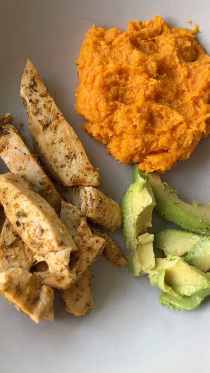 Just received my first @justmeats.co box and what a great concept!! As a fitness trainer, I am always encouraging my clients to 1) eat more protein and 2) do some sort of meal prep each week to help them stay on track. Mainly I encourage prepping meat 1-2x a week so that it’s easy to add a few sides and then you have a meal 👍🏻
@justmeats.co is the perfect solution to this! They are basically offering a short cut to their customers by providing “just the meats” so that hardest part is taken care of!
The deets:
▪️No artificial colors/flavors, grass-fed & grass-finished beef.
▪️Premium quality with a money-back guarantee.
▪️New flavors launched regularly.
▪️Cost as low as $2.33 per serving.
Our weight is based on cooked meat, offering more value than raw grocery store meat.
▪️Proudly supplying delicious, healthy, natural grass-fed meat from local Rocky Mountain ranches.
▪️Choose from chicken, pork, or beef, cooked with unique spices and sauces.
Subscription options every 15 or 30 days.
▪️Sealed meats can be refrigerated for 10-14 days or frozen for 4-6 months
And lastly you can score your box for an incredible deal! Sign up for a subscription for 25% off (can cancel anytime) + choose your meats + add promo code EQUIPPINGSTRENGTH for an extra $35 off!!
And for *this weekend only* spend $200+ and use promo code EQUIPPINGSTRENGTH50 for 50% off (stacks on top of subscriptions for 75% off 🤯)
Now tell me what’s YOUR fav MEAT 🥩🍗🍖 #justmeats #animalbaseddiet #highprotein