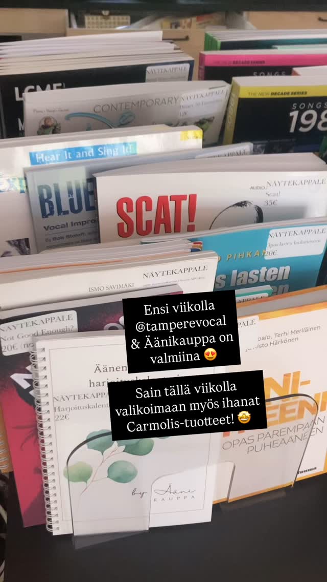 Ensi viikolla Äänikauppa löytyy Tampereelta, kun torstaista sunnuntaihin juhlitaan upeaa Tampere Vocal Festivalia ja sen 50-vuotista taivalta!
Äänikauppa on avoinna Tampere-talon aulassa
Torstaina 12-18
Perjantaina 9-19
Lauantaina 9-19
Sunnuntaina 12-15
Myyntipöydältä löytyy upea kattaus äänenkäytön kirjallisuutta sekä nuotteja, äänenhuollon välineitä ja äänenkäytön ammattilaisille suunnattuja fysiologisia malleja. Tervetuloa käymään ja maistelemaan myös Carmolis-uutuuksia! 🍬
Lisäksi yleisö pääsee kuulemaan livenä Ääniystävä-podin nauhoituksia, kun haastattelen Kuorotorin lavalla upeita artistivieraita @mia_reba @alisaadofficial ja @kasheshimakena 🌷
Ihana viikko edessä 🤩!