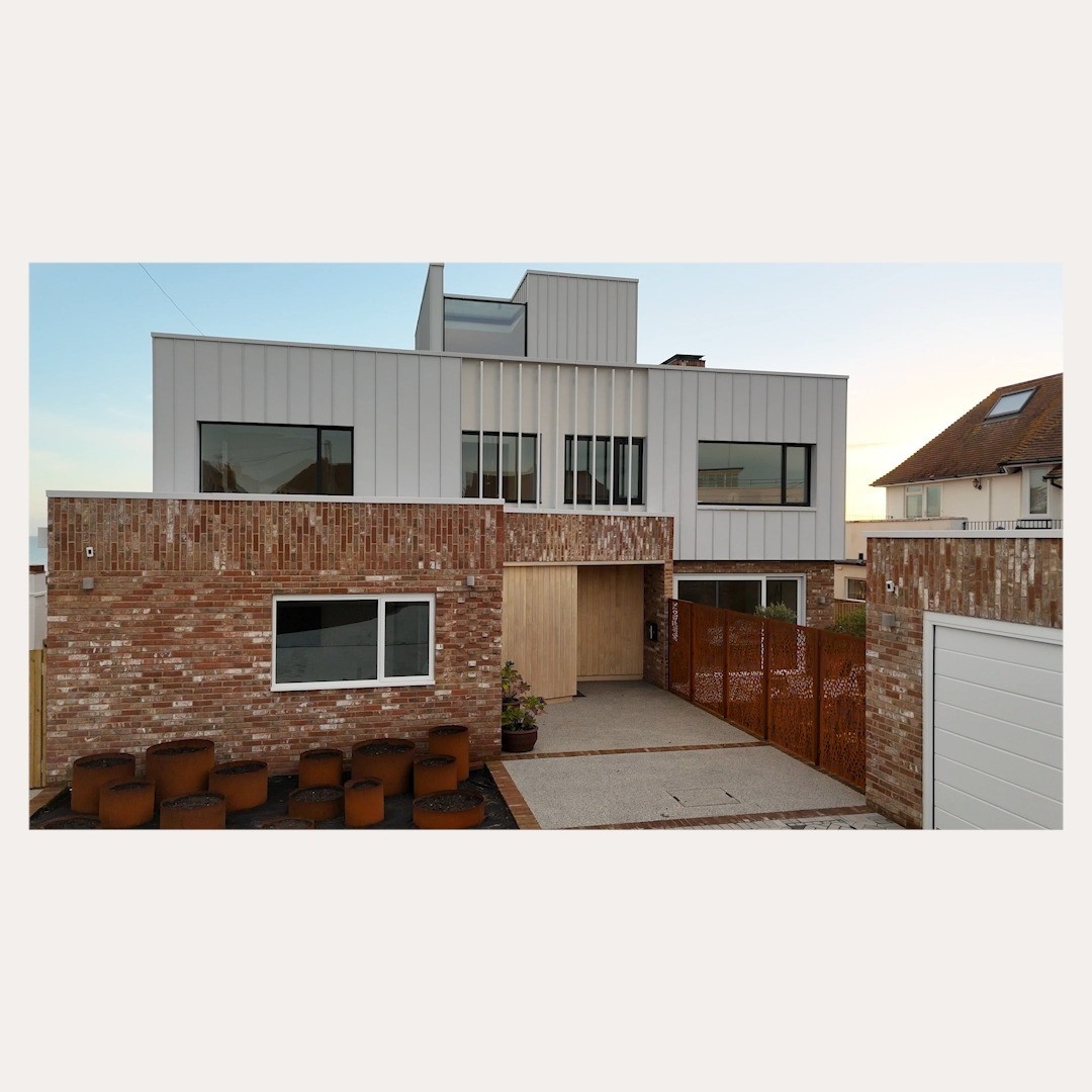 Luxury Seaside House / Bexhill.... Drone Video
Architect @rxarchitects
Windows @odcdoorglass
Metal Cladding @zincroofingcompany
Drone @lookingdown1
#construction #architecture #architect #newbuild #luxury #house #granddesigns #newbuildhouse #modernhouse #onsite #progress #contractor #contemporaryarchitecture #residentialarchitecture #eastsussex #sunset #seaside #brickwork