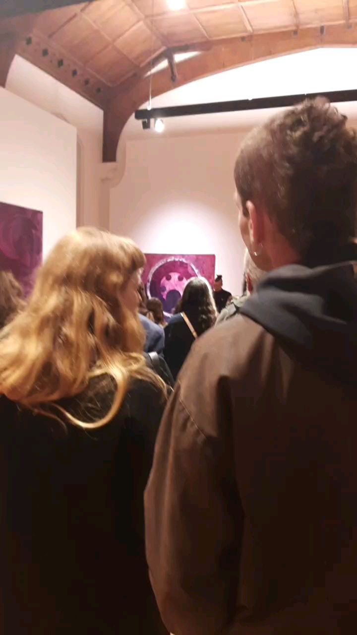 Quick reel checking out the bro @a.r.newbery opening night @thecentralartgallery.
#artlover #Ruruhira #churbro
