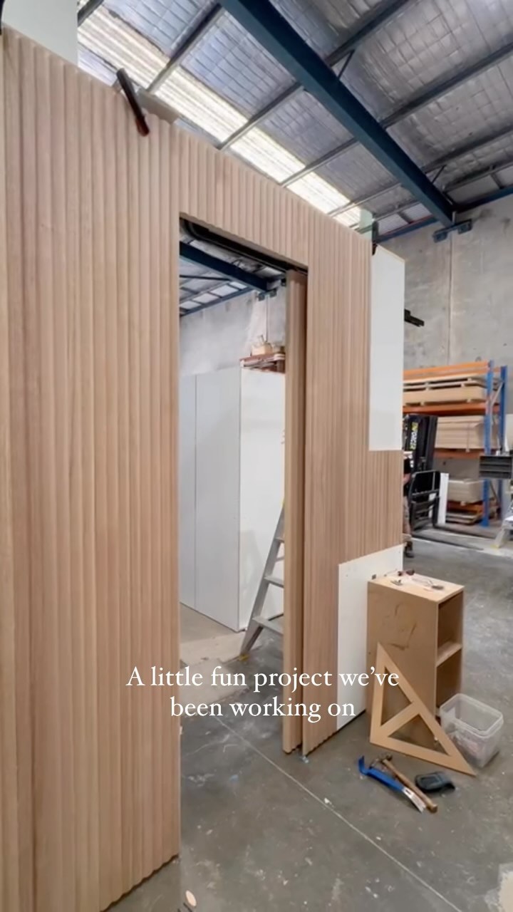 Fun little project we’ve been working on
#cabinetmaker #cabinetmaking #customcarpentry #sydneykitchens #kitchendesignersydney #sydneyarchitect #sydneyhomes #sydneyinteriors #sydneyinteriordesign #sydneybuilders #sydneynewbuild #newbuildjourney #slidingdoor #slidingdoorsystem #bronte #surryhills #northernbeaches #sydneylifestyle #interiordesignsydney #luxuryhomessydney #sydneyluxuryhomes