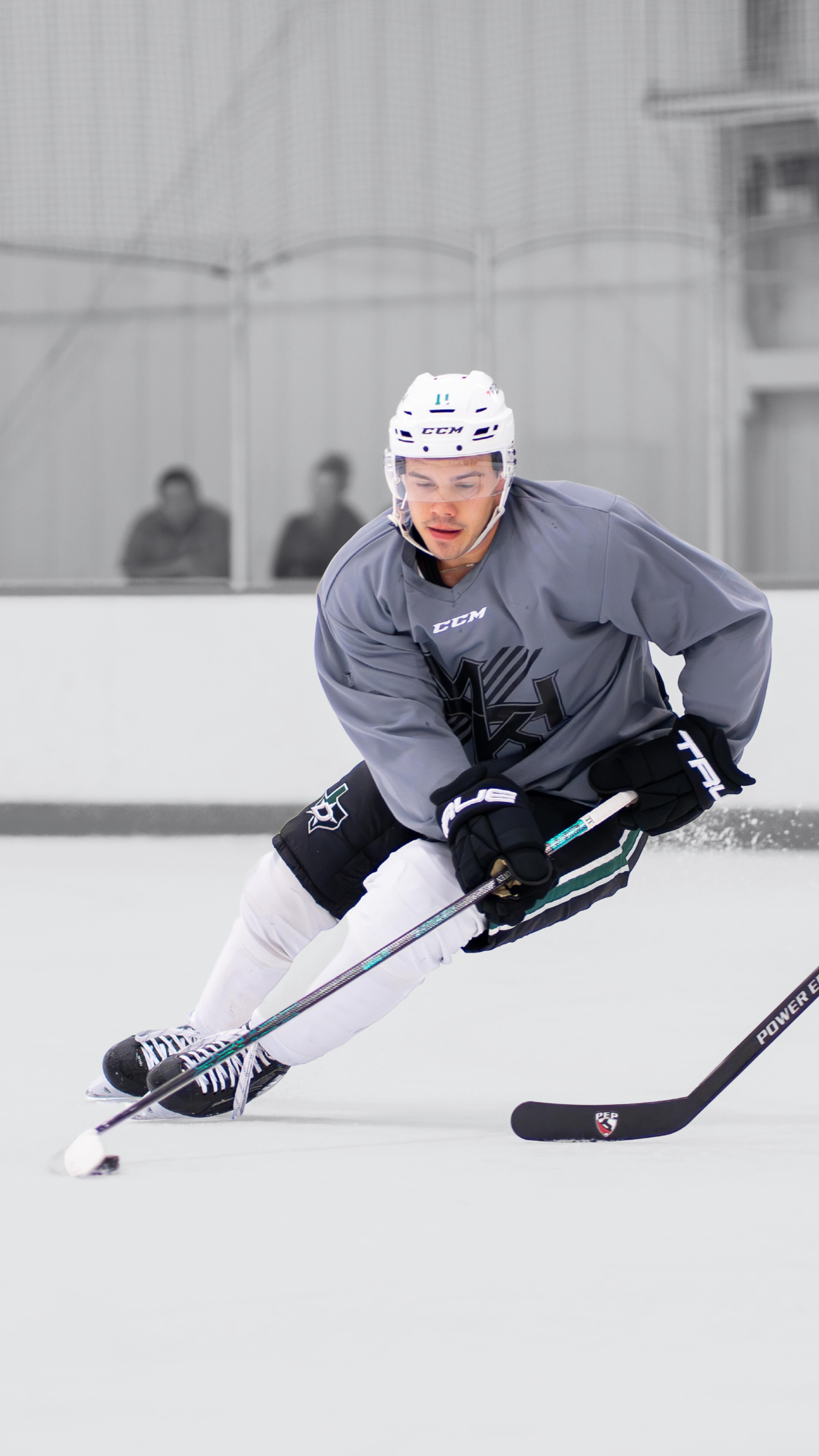 A Couple of exciting projects coming soon 🧊
Shot for Matt Kolle Hockey.
📸 @fallswaymedia | @alexbeckettphotography
#LoganStankoven
#DallasStars
#HockeyTraining