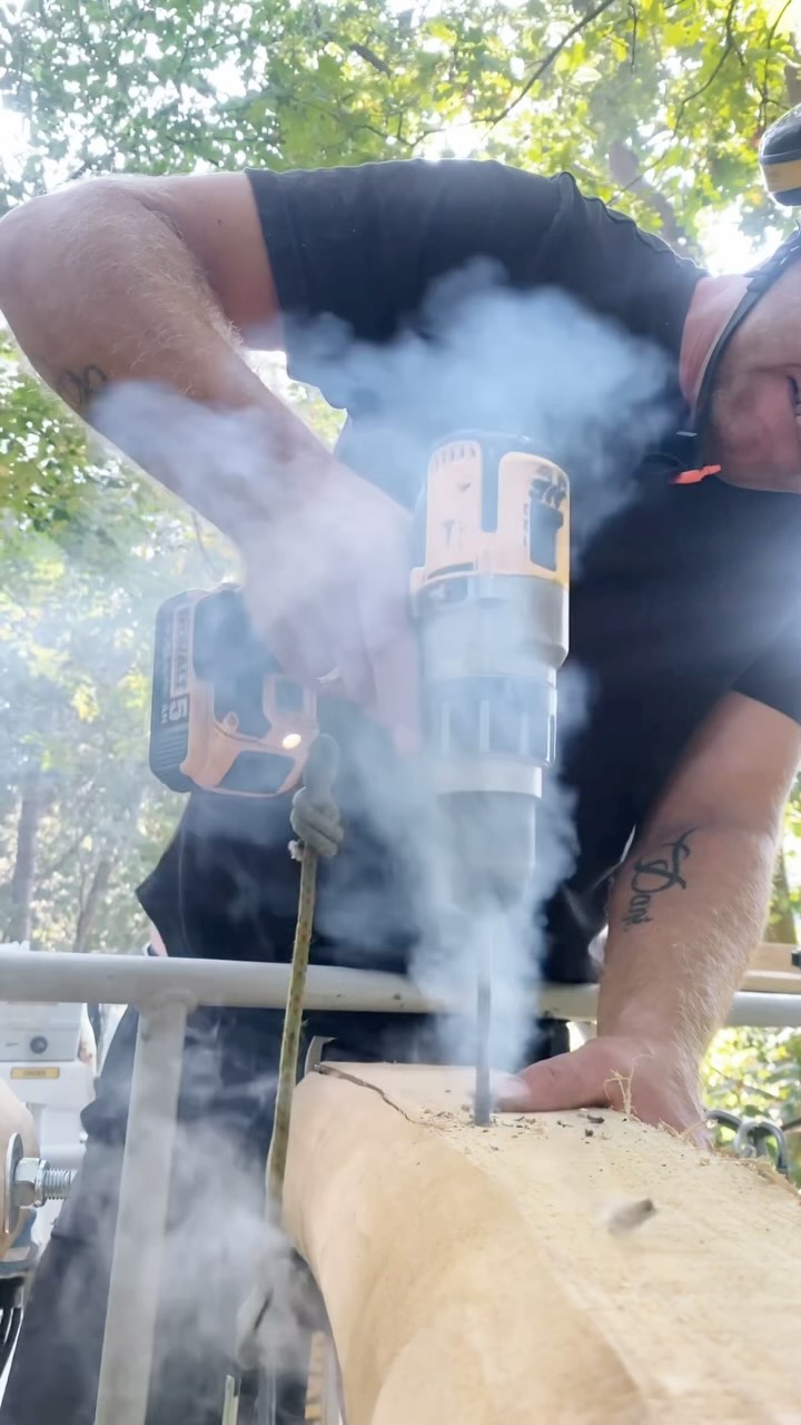 Start of a new project.
Onder leiding van @nelisholst maken de mannen er ongetwijfeld iets moois van! @gibbon.sport @bouwhetavontuur @beleefhetavontuur
#klimpark #klimbos #gibbonsport #highropes #klimmen #makita #adventure #edelrid