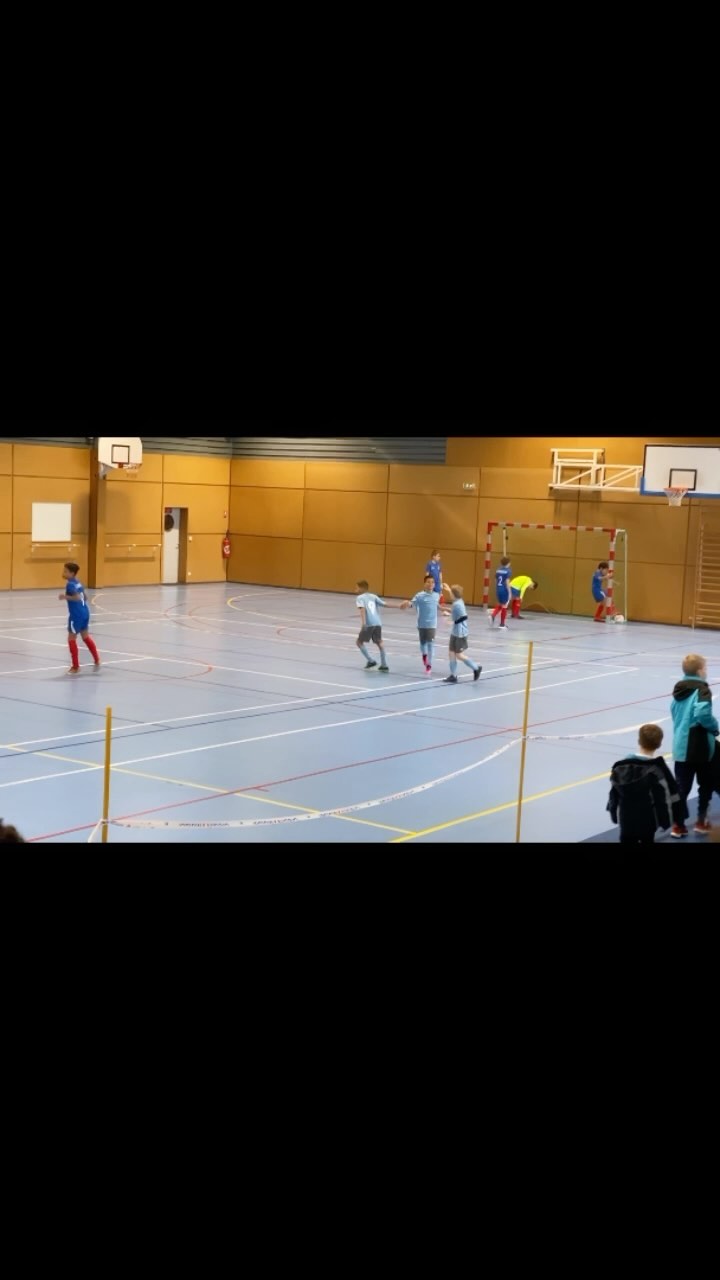 Tournoi U11 BRAVO 🎉 bon résultat pour un premier tournoi sur le podium on continue le travail 💪💪#samodjifootballacademy #samodjisport #tournoifoot #futsal