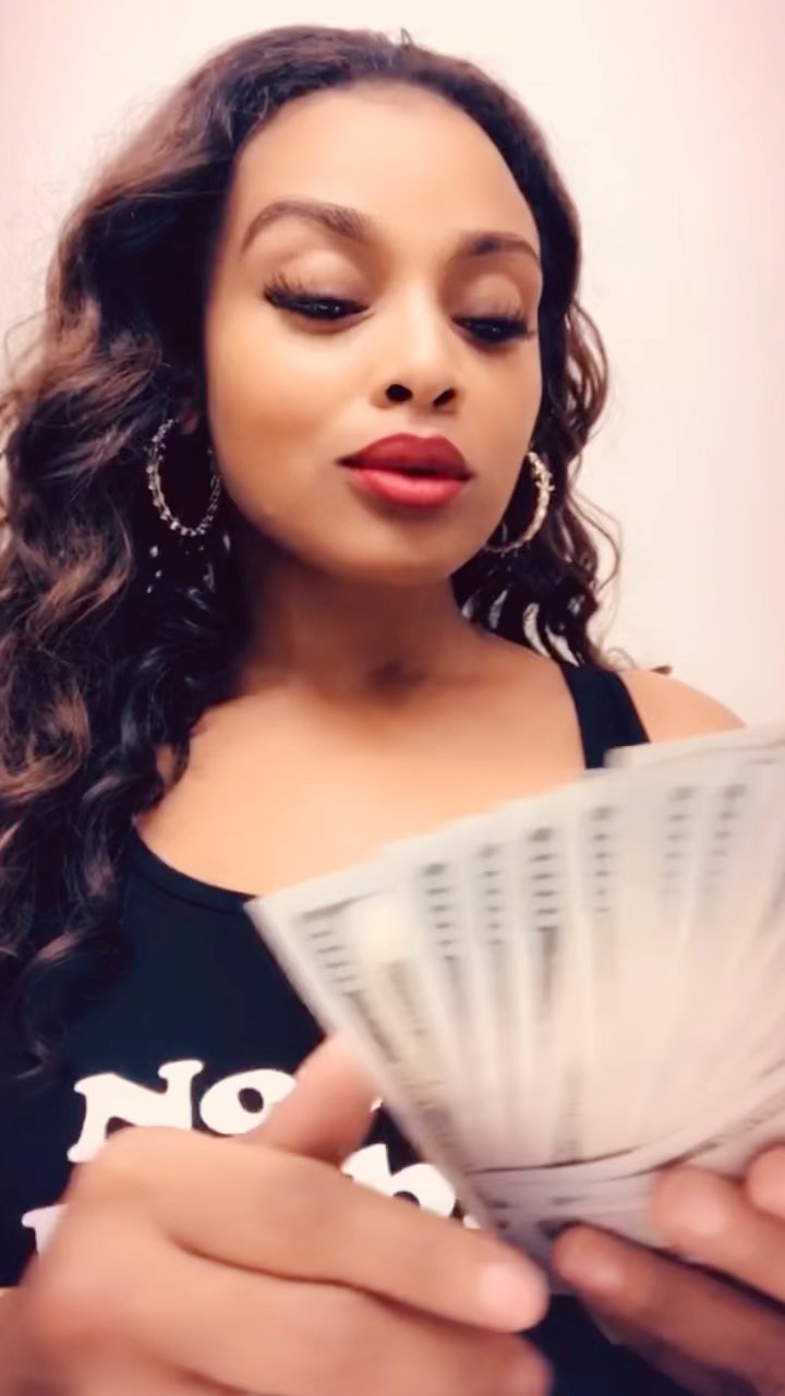 Spoiled But Not Rotten 💁🏽♀️👑✨💋
Spoiled Women Can Usually Afford The Things That Keep Them Spoiled, It’s Up To You To Catch Up✅
#spoiledgirl #spoiled #she #spoiledbutnotrotten #reels #moneymindset #prettymoney #getthatmoneyhoney #invested #sheinvests #moneymanifestor #moneymagician