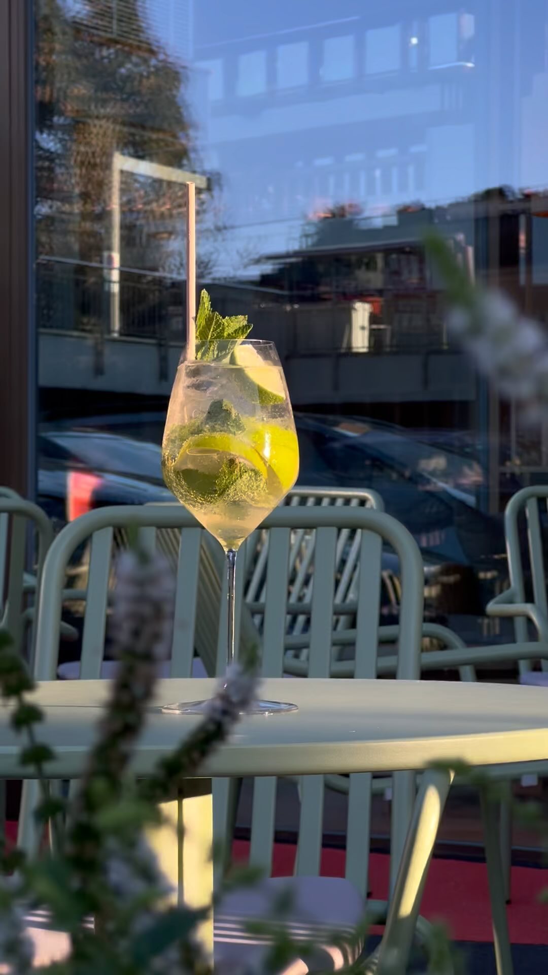 Enjoy the last days of sun with us!
We’ll be happy to see you on our terrace, sipping your favorite cocktail 🍸✨
#theyarnhotel #swisstravel #lakeview
#designhotelzurich #switzerland