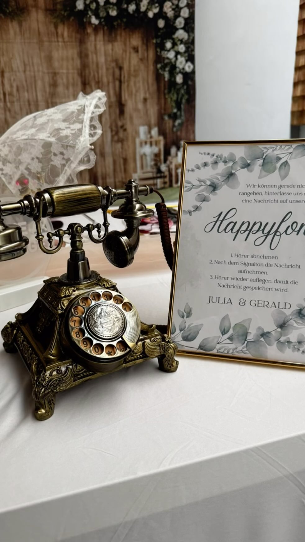 JETZT NEU, unser Retro-Audiogästebuch 🤩
Wir dürfen unsen einzigartigen Audio-Gästebuch-Service vorstellen. ❤️
Egal, ob für Hochzeiten, Geburtstage, Jubiläumsfeiern oder Weihnachtsfeier, mit einem Audiogästebuch bekommen Sie einzigartige Erinnerungsnachrichten Ihrer Liebsten. 💝
Integrieren Sie das Audiogästebuch in Ihr Rahmenprogramm und lassen Sie sich von unseren Retro-Premium-Audiogästebuch begleiten. 😇
Und das Beste daran?
Sie mieten unser Audiogästebuch schon ab 75€
Ein unschlagbarer Preis für ein unschlagbar einzigartiges Retro-Ausigästebuch. 😍
#audiogästebuchhochzeit #hochzeit #erinnerungen