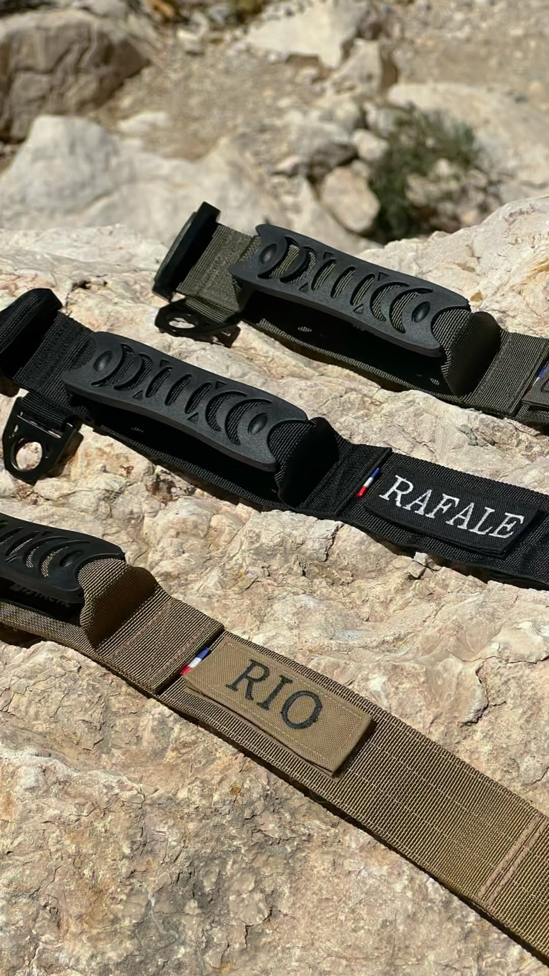 💥 Découvrez la puissance et la résistance de nos colliers d’intervention K9 Tactic! 💥
Ces colliers ultra-résistants sont conçus pour répondre aux besoins des chiens d’intervention, prêts pour les conditions les plus extrêmes. 💪🐾
🇫🇷 Fabriqué en France avec des matériaux de haute qualité, chaque collier offre confort et sécurité, que ce soit pour les professionnels canins ou les passionnés exigeants.
👀 En action avec nos colliers? Découvrez notre savoir-faire et équipez votre chien d’une qualité inégalée.
#k9 #k9malinois #k9training #madeinfrance #chien