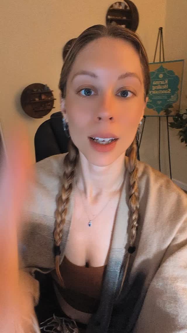 The Lonely Patient is a Chronic Condition. 🪽 Empowering others is a dance I play with everyday.
Ready to release the stress—physically, nutritionally, and emotionally?
Let’s turn stress into empowerment. 💆♀️✨
*Book a session through the link in my bio* and start your journey to balance today. 🧘♀️
#ThriveNotSurvive #GutWisdom #StressRelief #HolisticHealing
#StomachHealth #CortisolBalance
#BackPainRelief #NaturalHealing
#IntuitiveHealing #ListenToYourBody #HolisticHealing #MindBodyConnection #Health #BreakFreeFromTheSystem #ChiropracticCare #RootCauseHealing #DitchThePills #StressRelief #HealFromWithin #NaturalHealth #BodyMindBalance #SelfHealingJourney #NervousSystemHealing #NervousSystem #BodyWisdom #EmotionalWellness #Detox #Trending #Viral